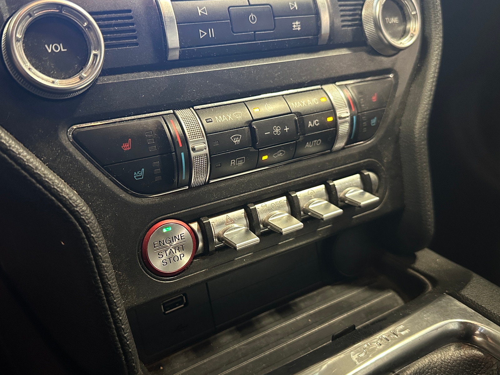 Thumbnail: 2019 Ford Mustang - 3