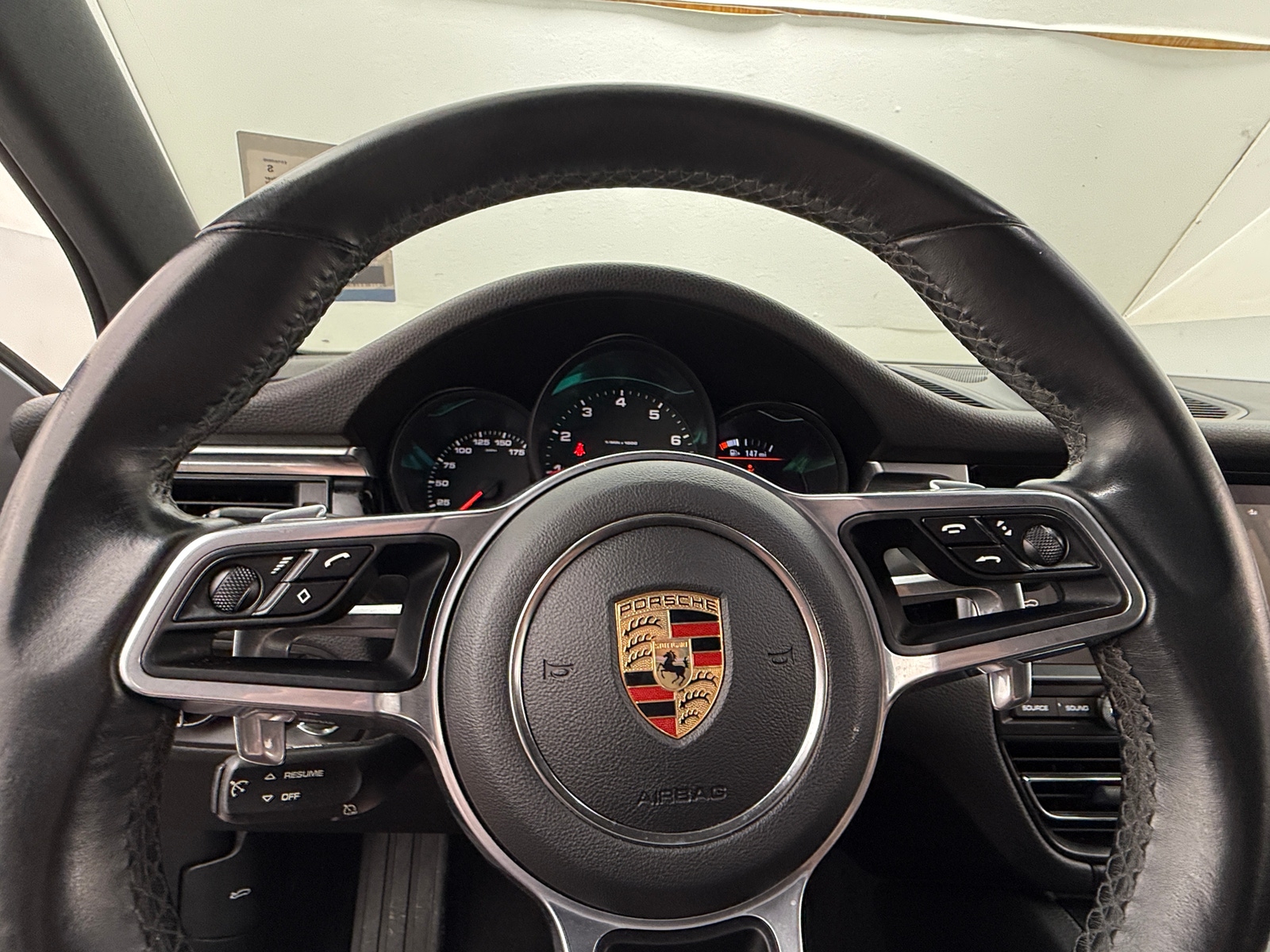 Thumbnail: 2020 Porsche Macan - 4