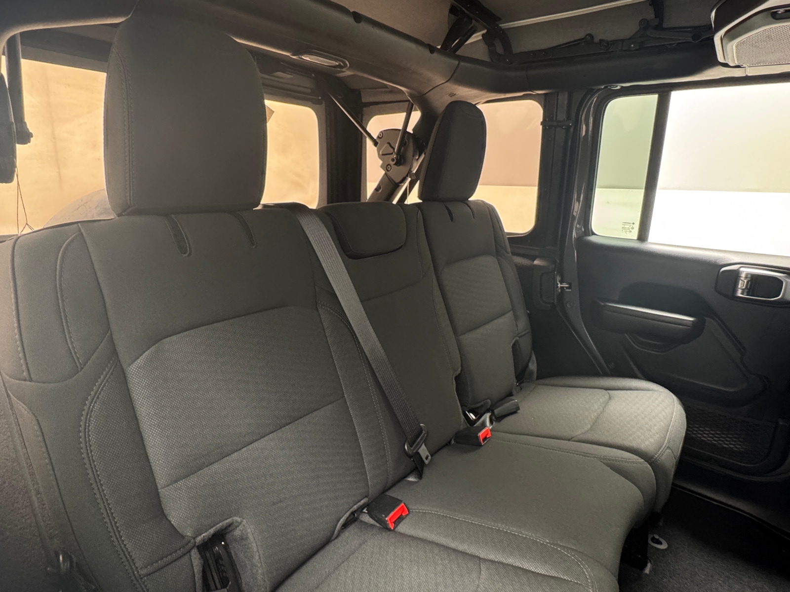 Thumbnail: 2021 Jeep Wrangler - 6