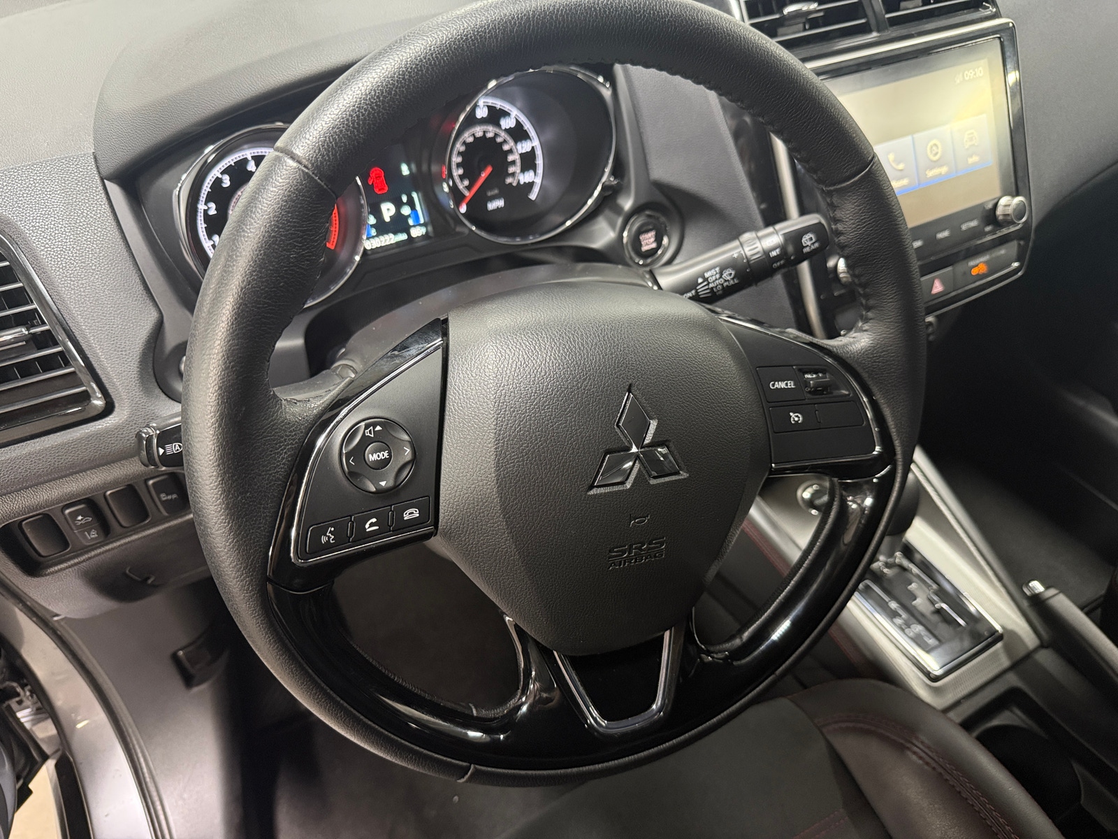 Thumbnail: 2023 Mitsubishi Outlander Sport - 4