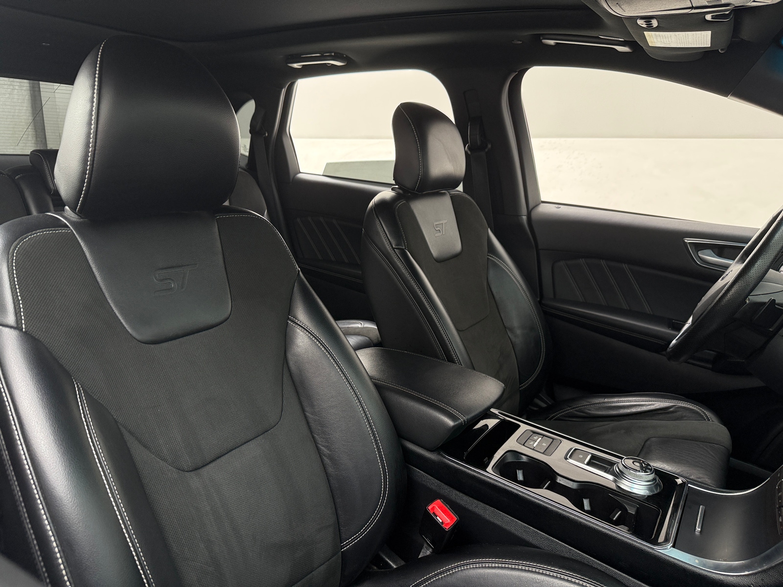 Thumbnail: 2019 Ford Edge - 2