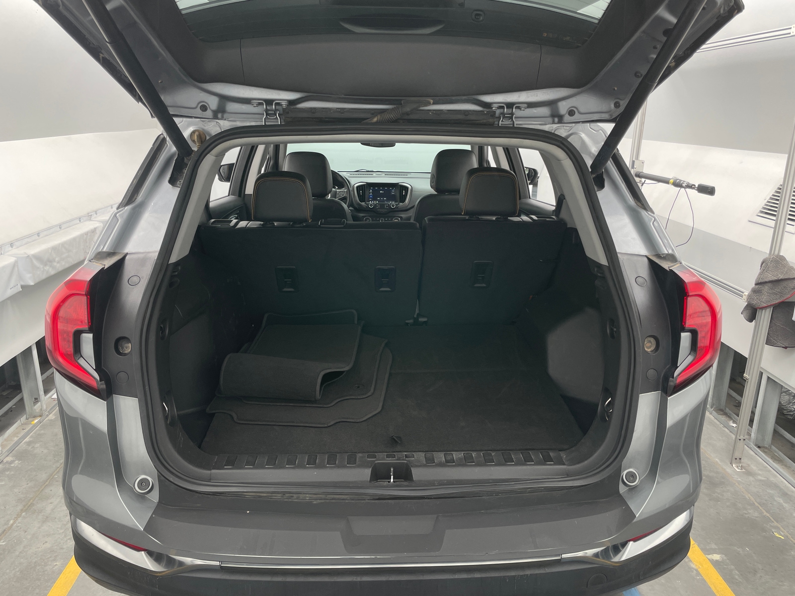 Thumbnail: 2023 GMC Terrain - 6