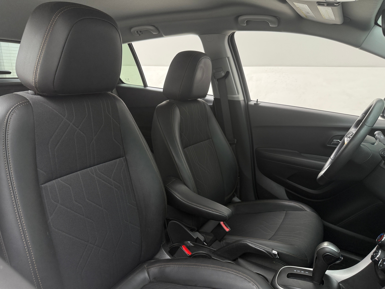 Thumbnail: 2020 Chevrolet Trax - 2