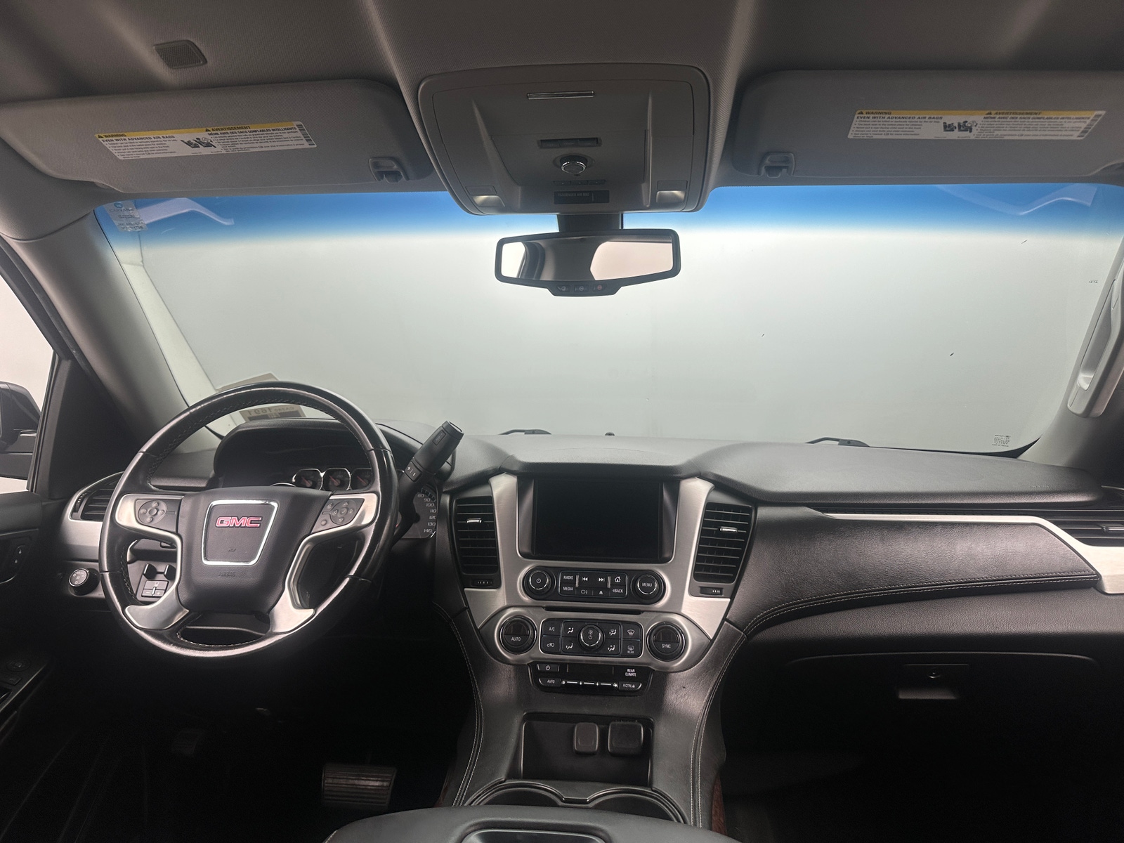 Thumbnail: 2017 GMC Yukon - 3