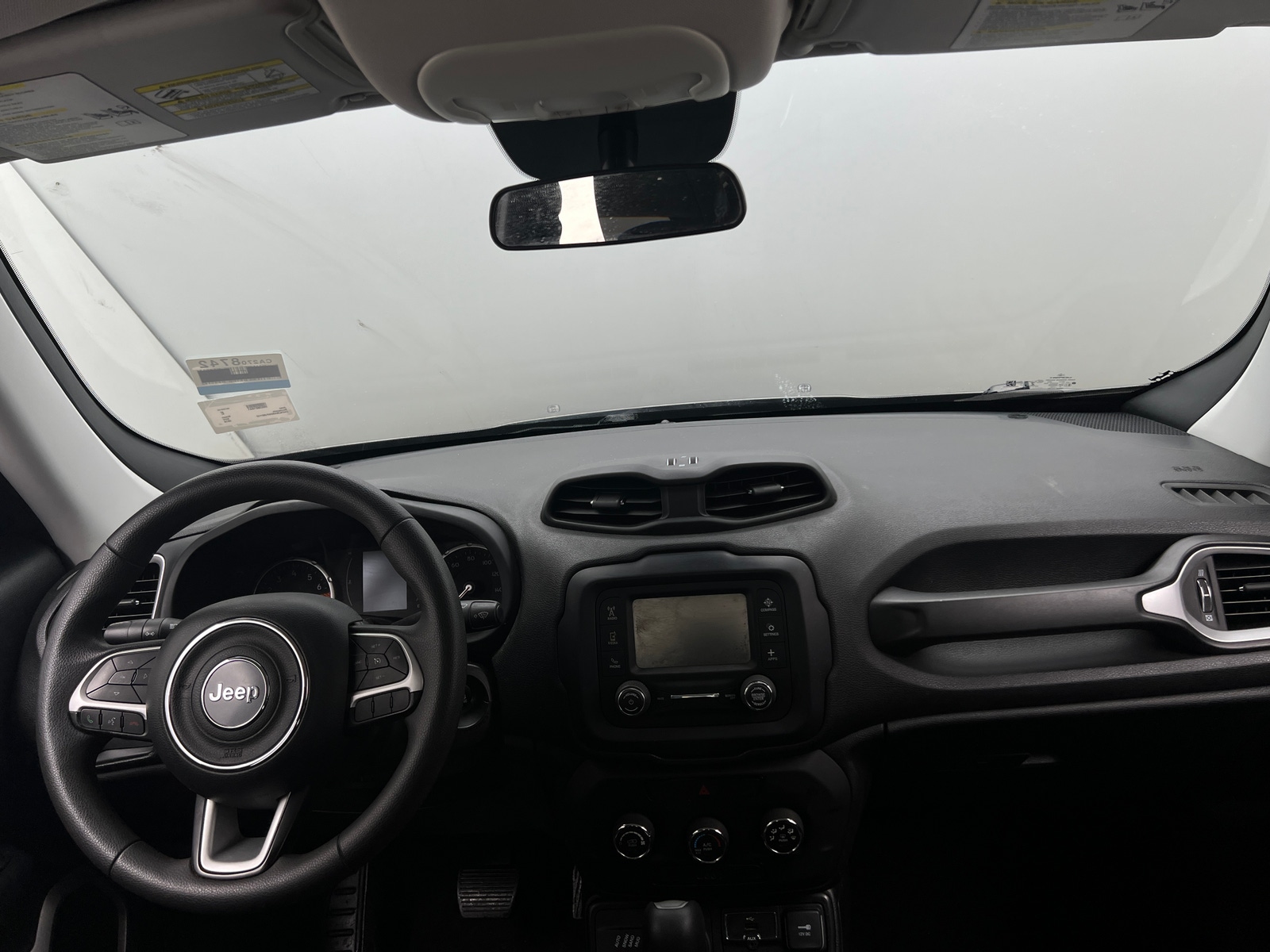 Thumbnail: 2019 Jeep Renegade - 3