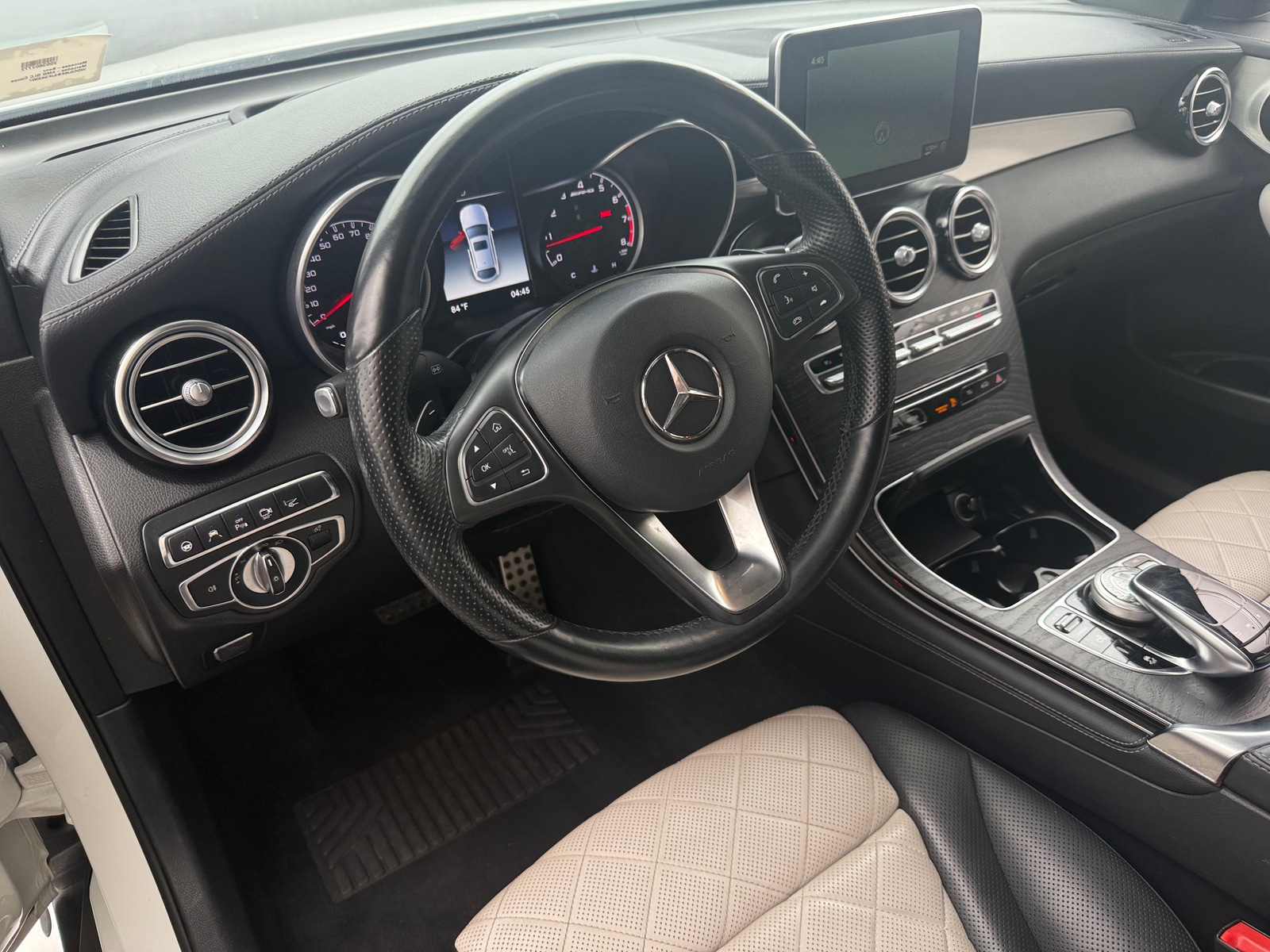 Thumbnail: 2018 Mercedes-Benz GLC - 2