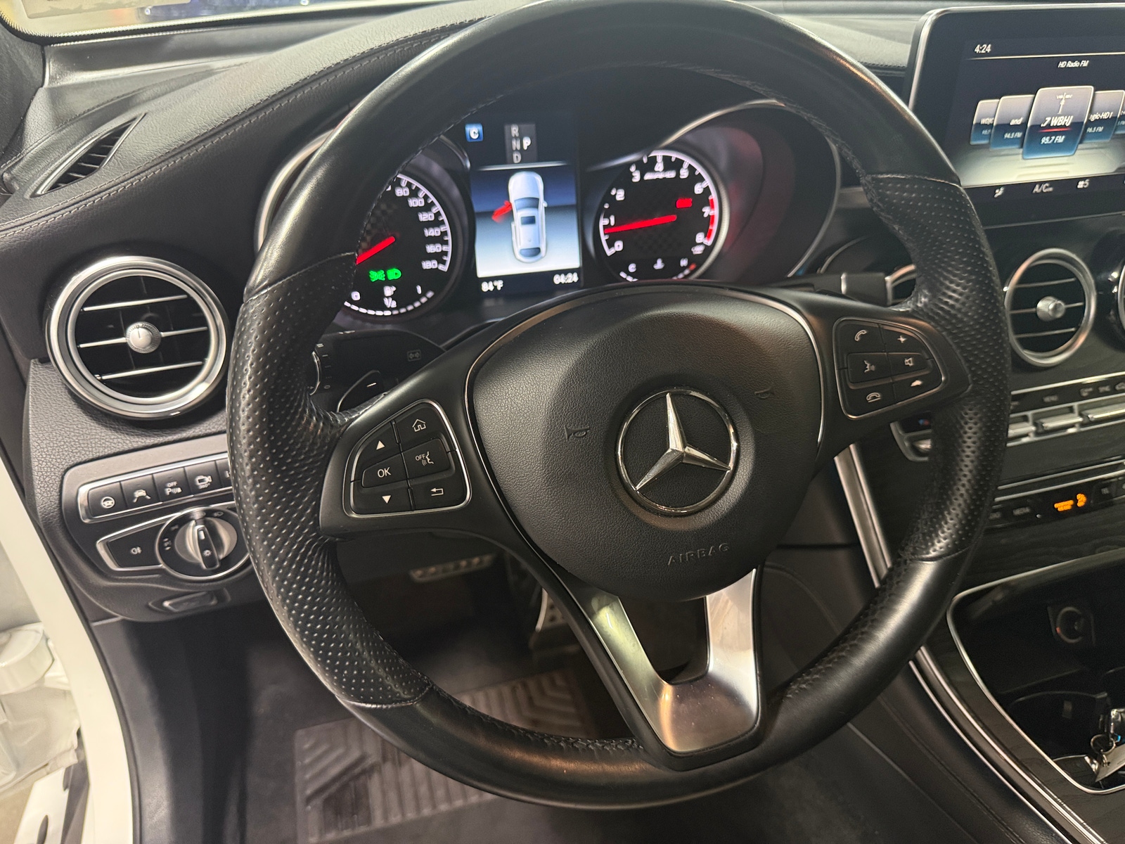 Thumbnail: 2018 Mercedes-Benz GLC - 4