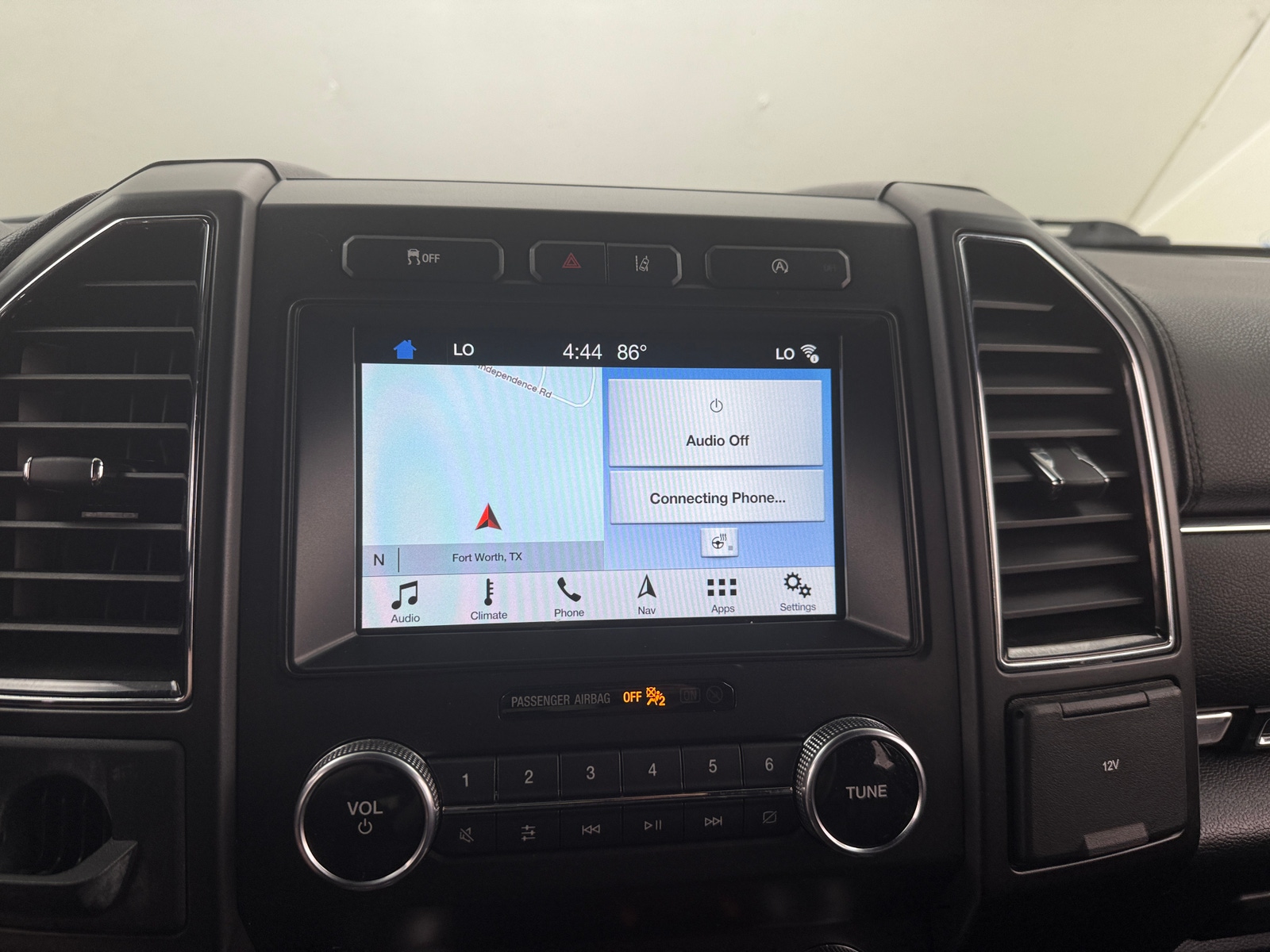 Thumbnail: 2019 Ford Expedition - 3