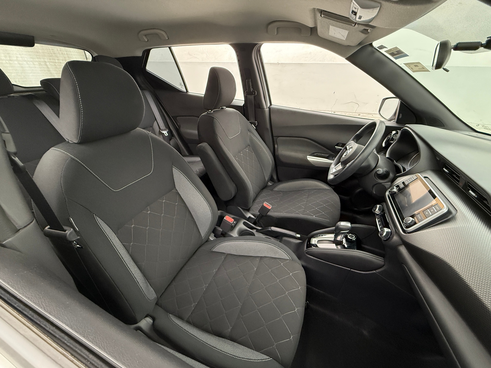 Thumbnail: 2019 Nissan Kicks - 2