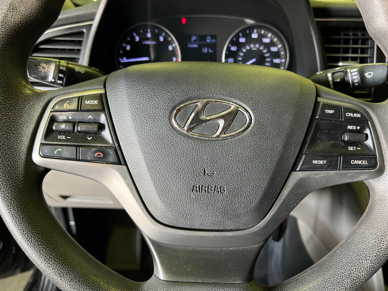 Thumbnail: 2017 Hyundai Elantra - 5
