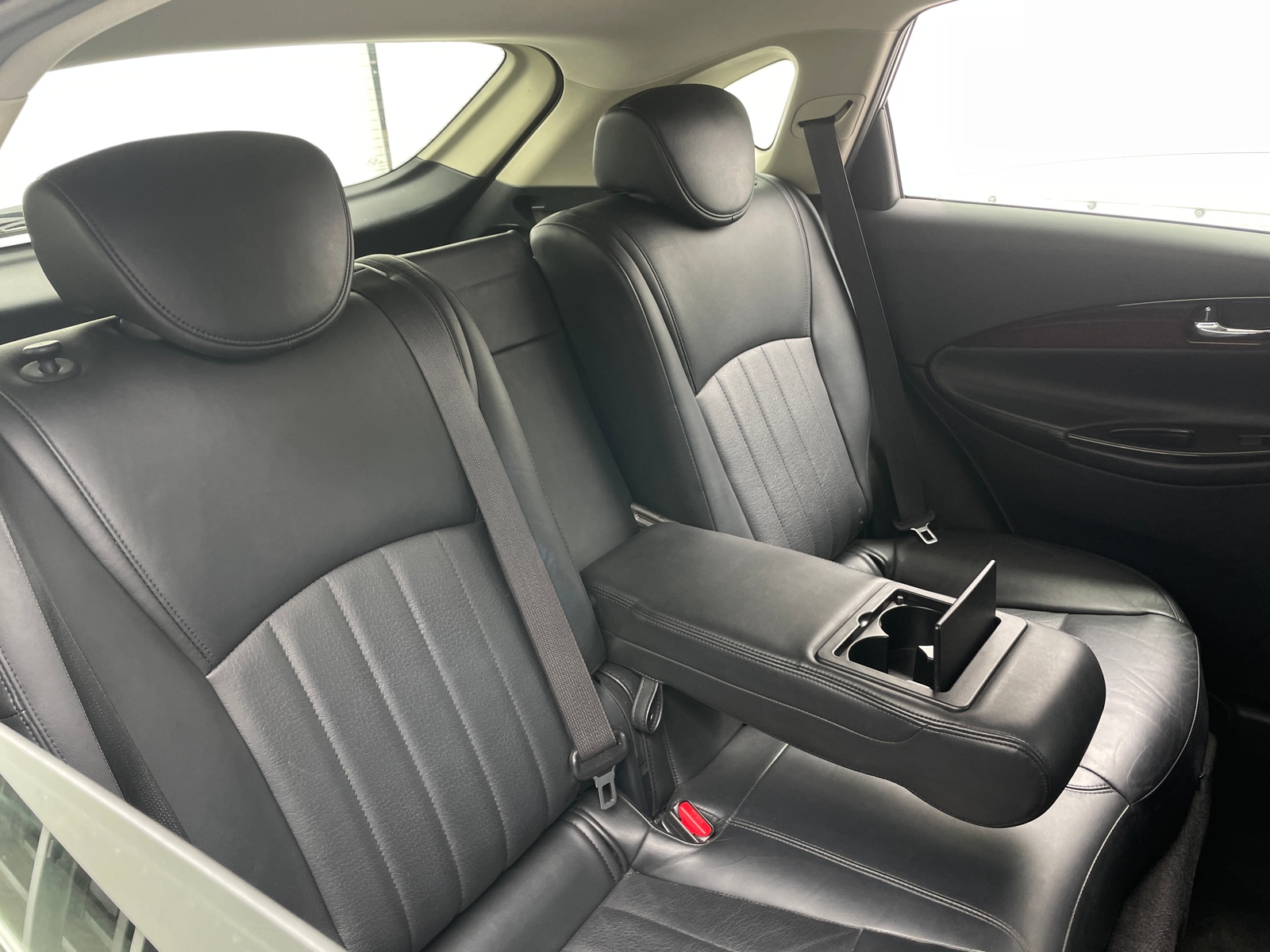 Thumbnail: 2017 INFINITI QX50 - 5
