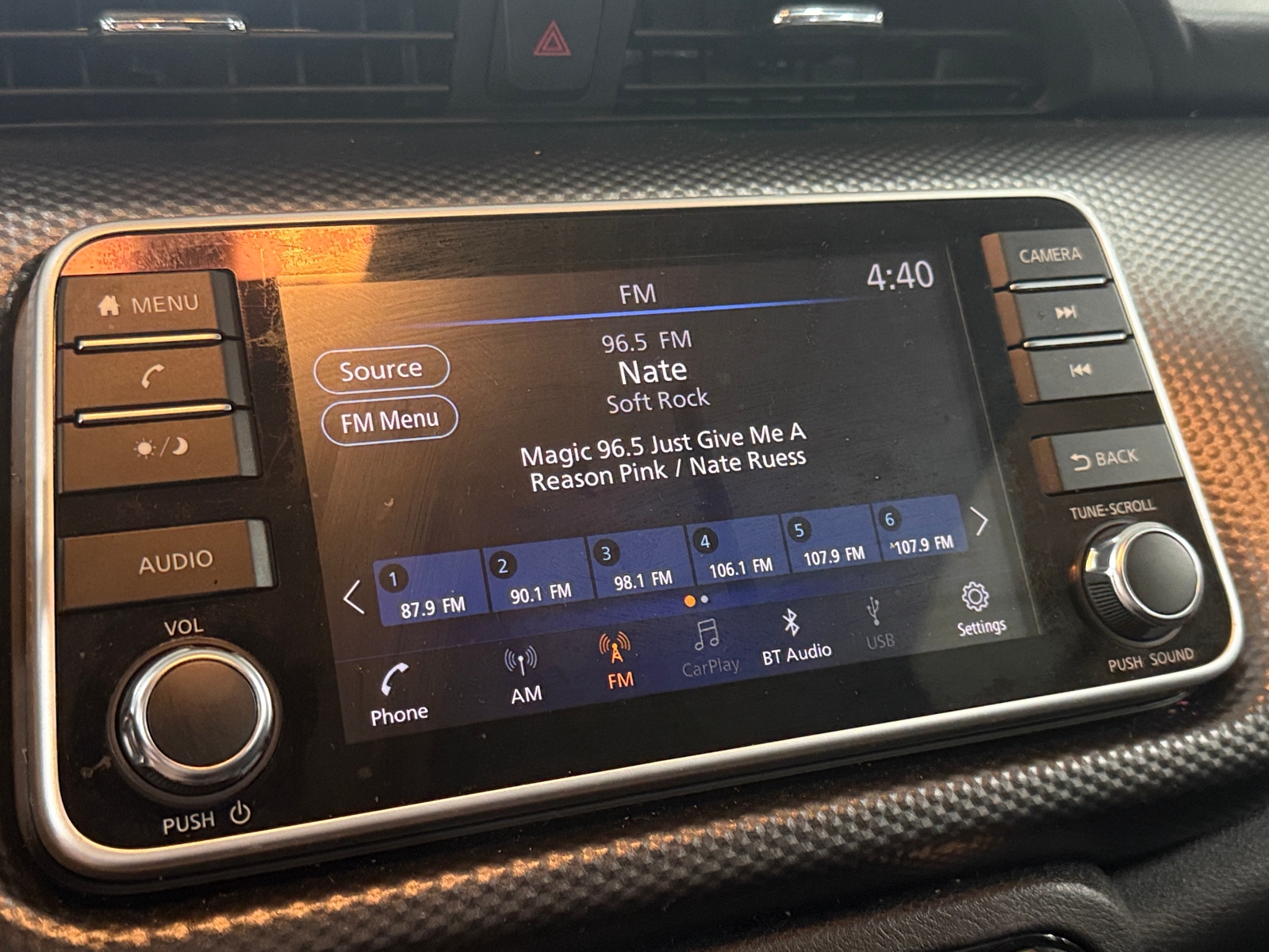 Thumbnail: 2019 Nissan Kicks - 4