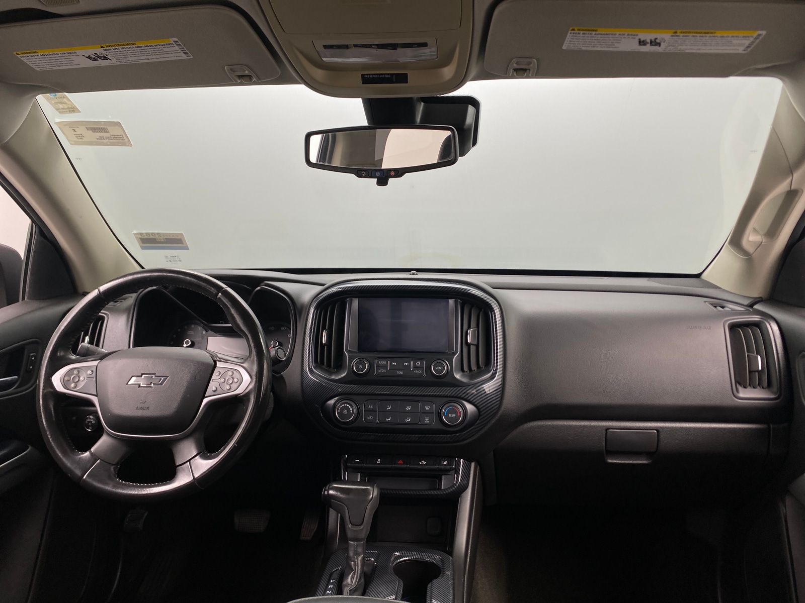 Thumbnail: 2017 Chevrolet Colorado - 3