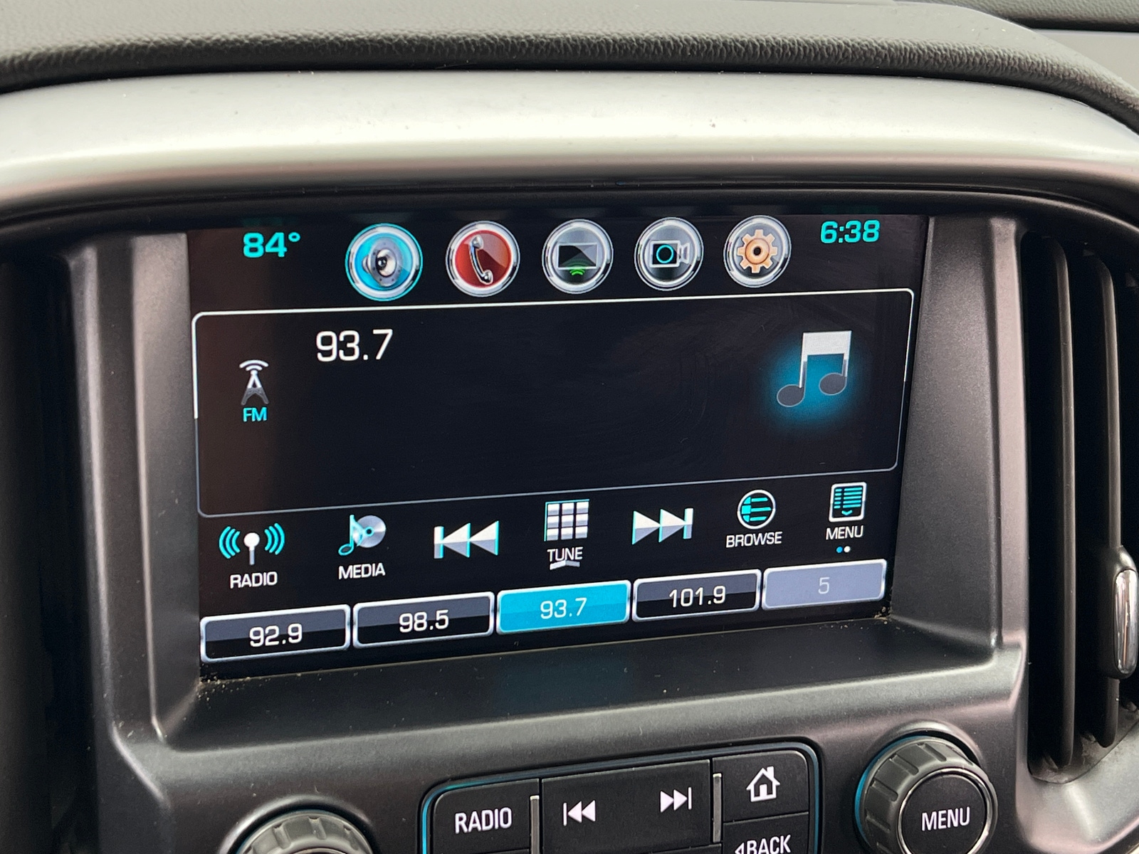 Thumbnail: 2018 Chevrolet Colorado - 4