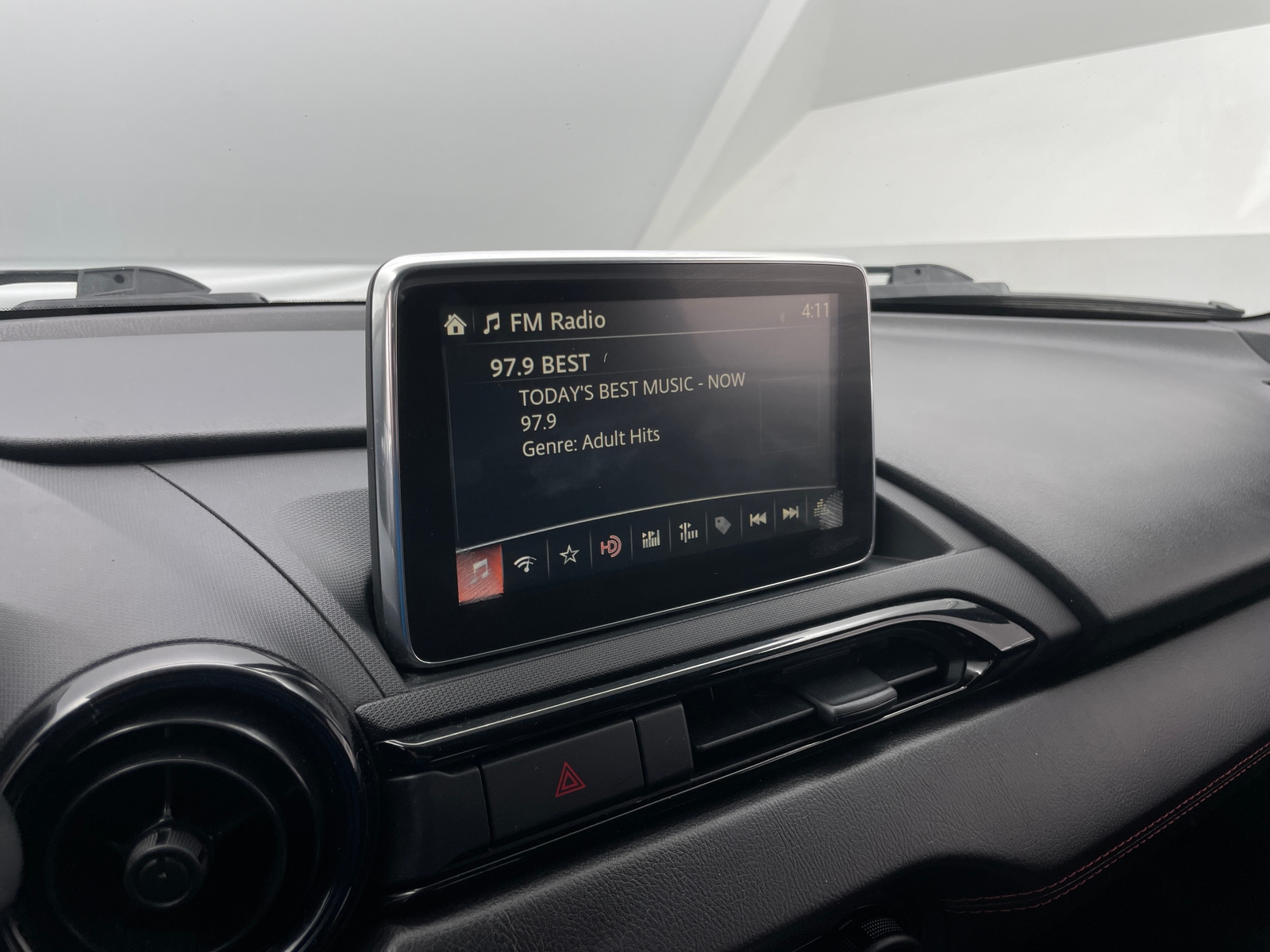 Thumbnail: 2016 Mazda MX-5 Miata - 4