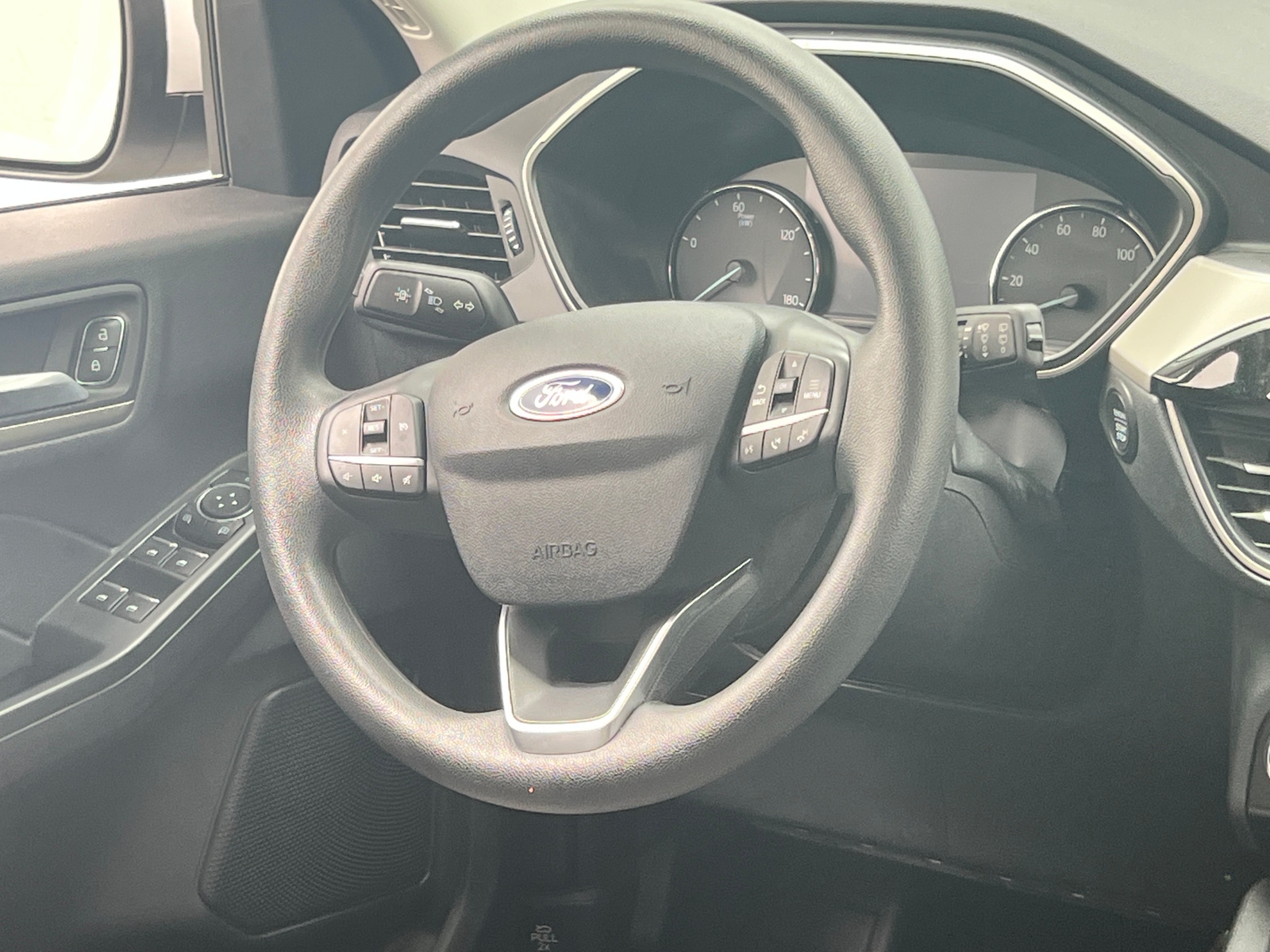 Thumbnail: 2021 Ford Escape - 5