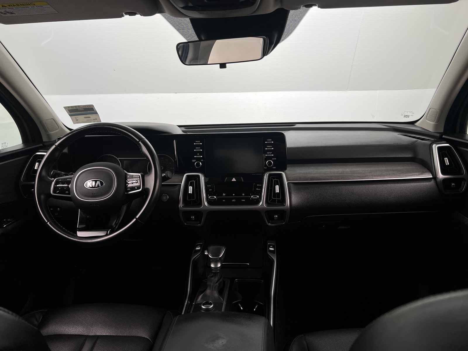 Thumbnail: 2021 Kia Sorento - 3