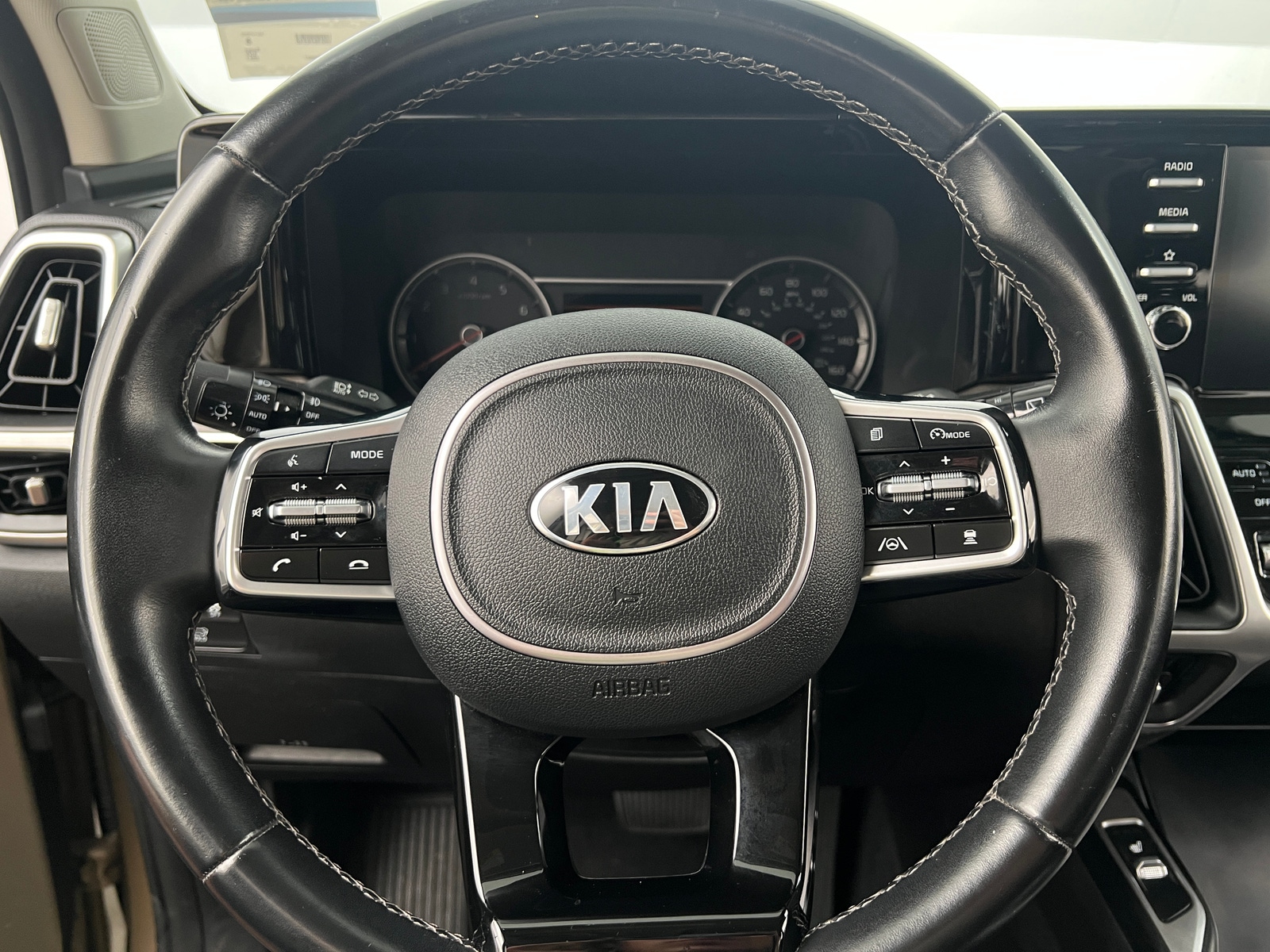 Thumbnail: 2021 Kia Sorento - 5