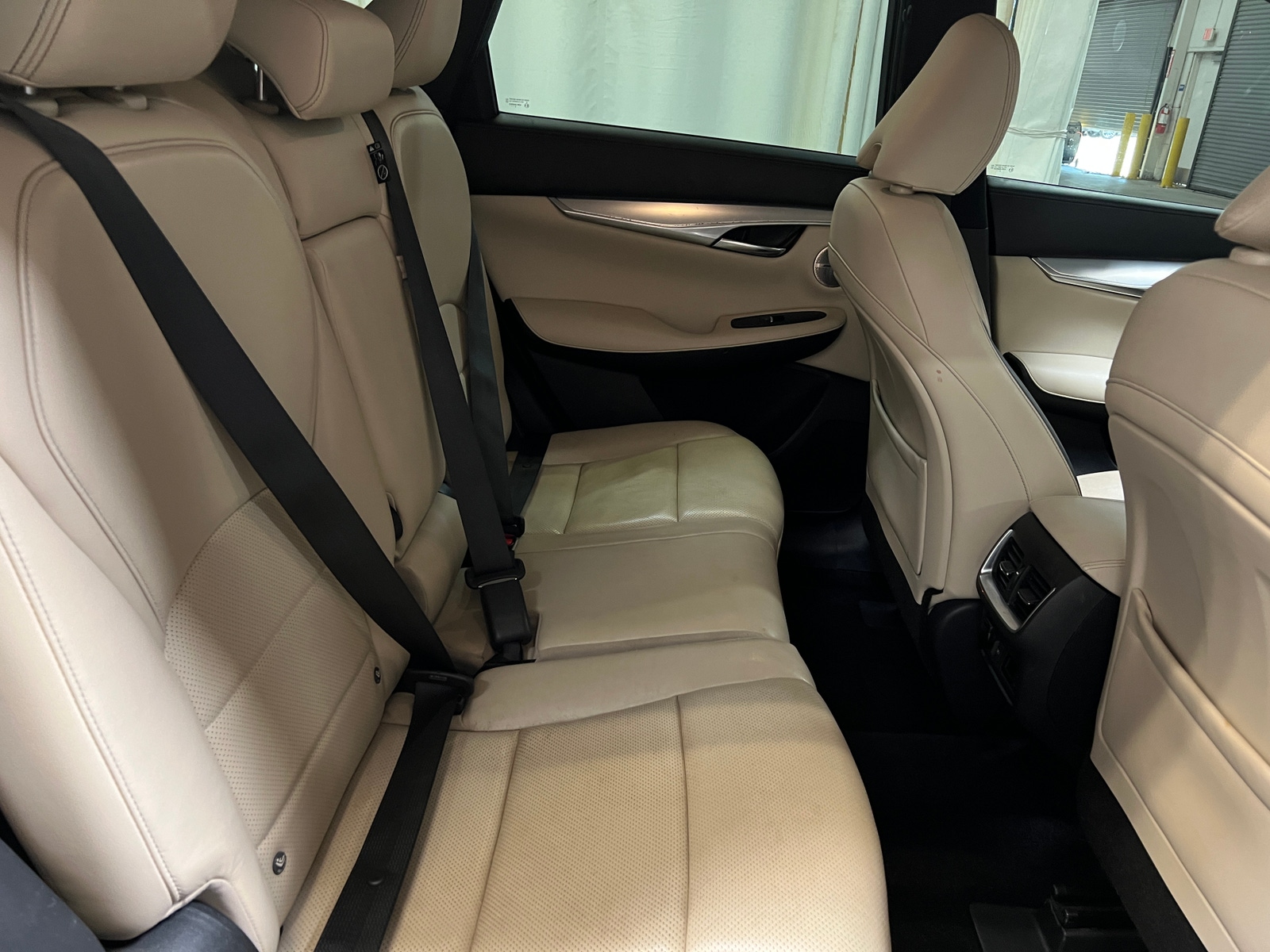 Thumbnail: 2019 INFINITI QX50 - 5