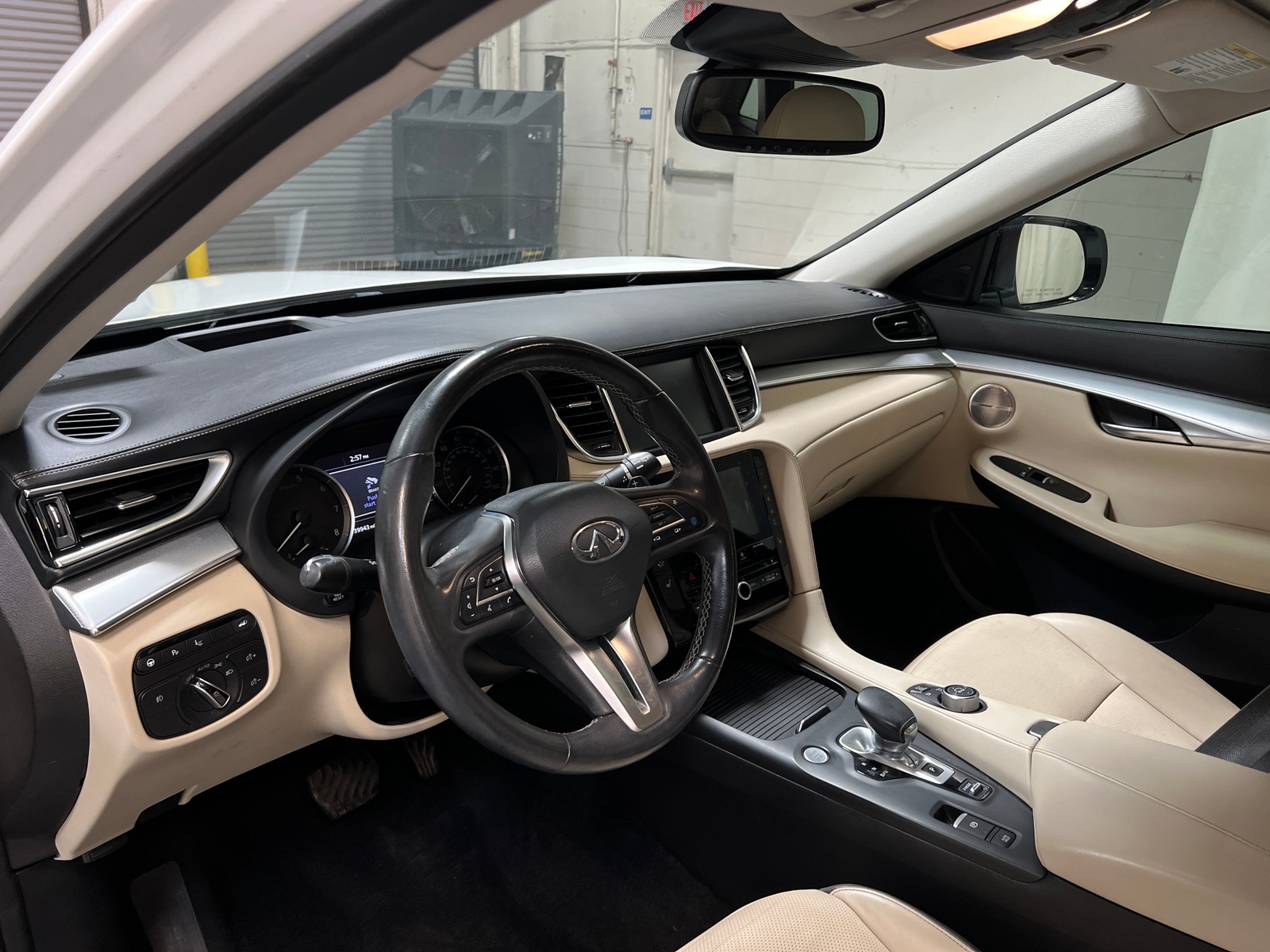 Thumbnail: 2019 INFINITI QX50 - 2