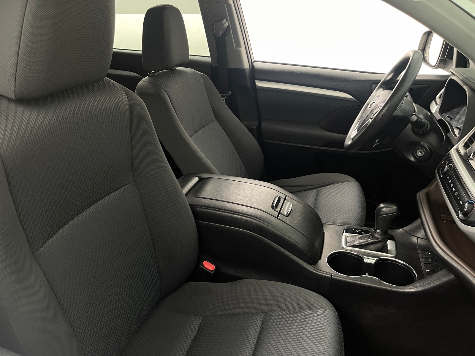 Thumbnail: 2019 Toyota Highlander - 2