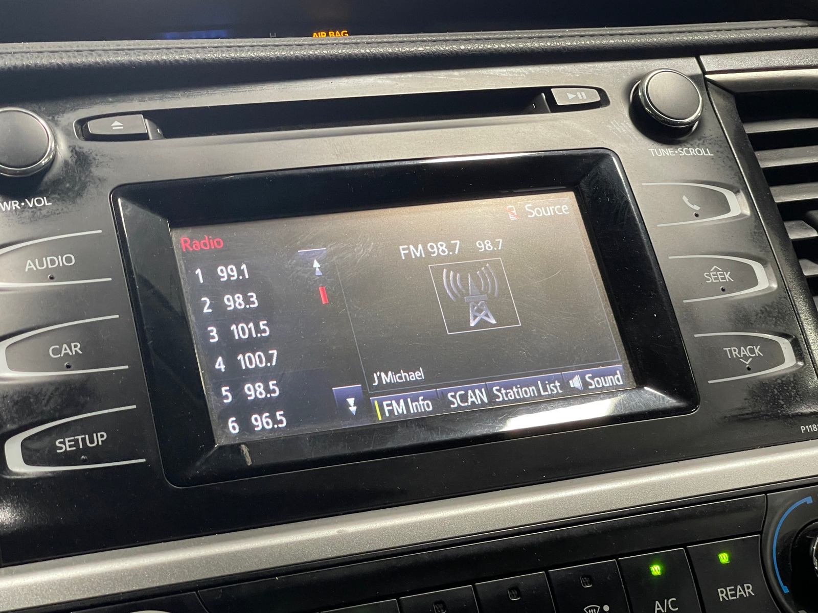 Thumbnail: 2019 Toyota Highlander - 4