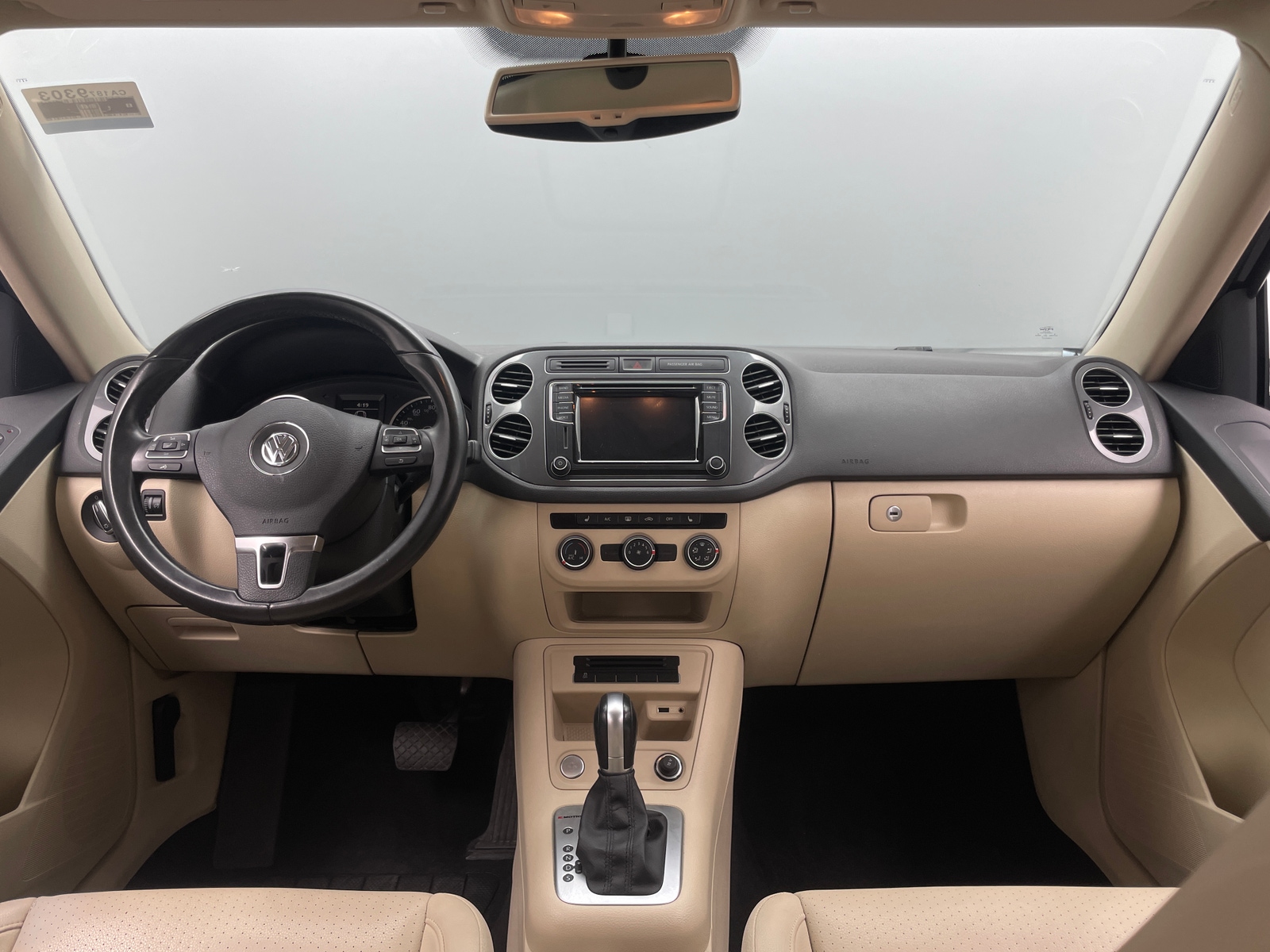 Thumbnail: 2017 Volkswagen Tiguan - 3