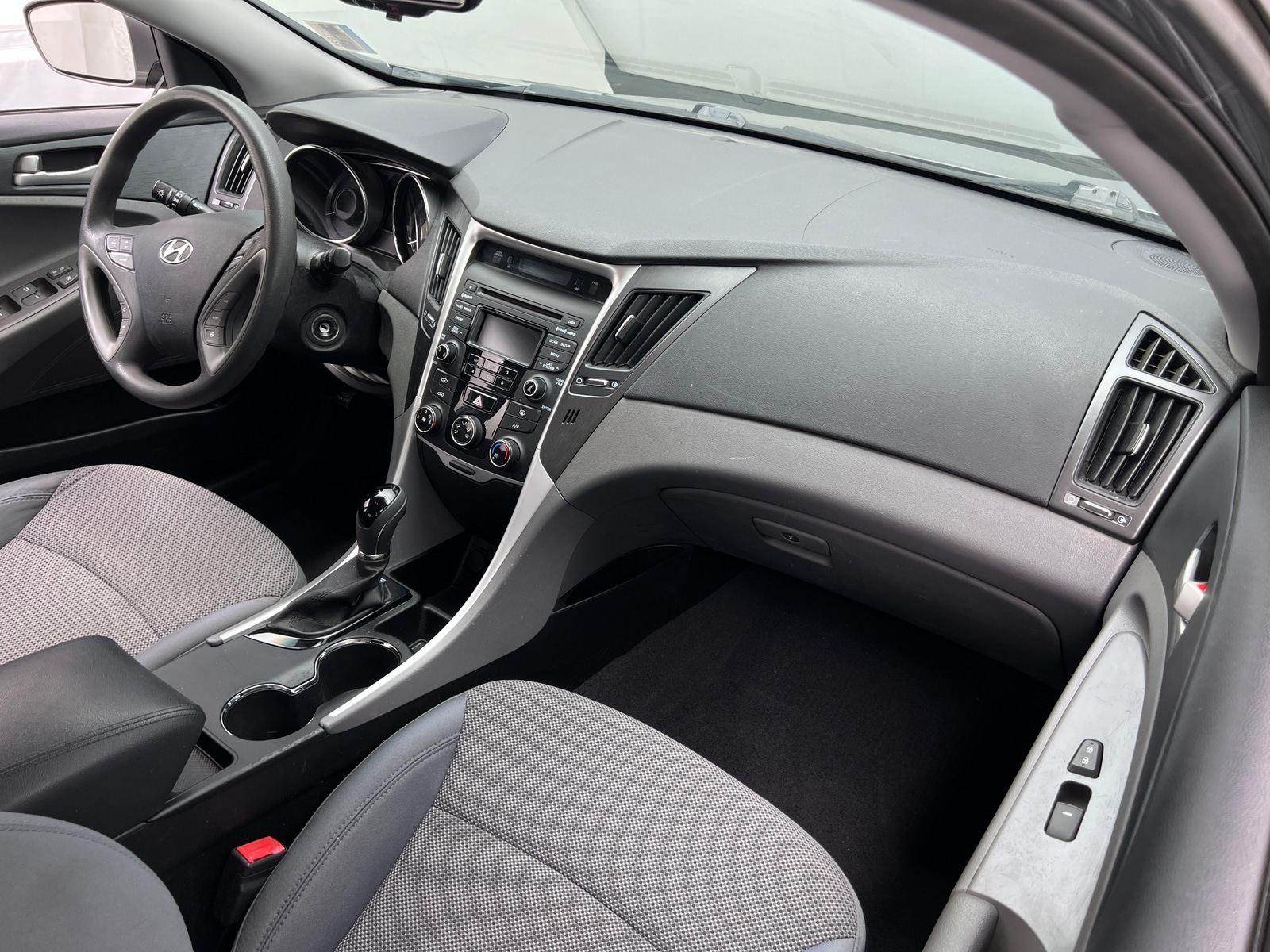 Thumbnail: 2014 Hyundai Sonata - 3