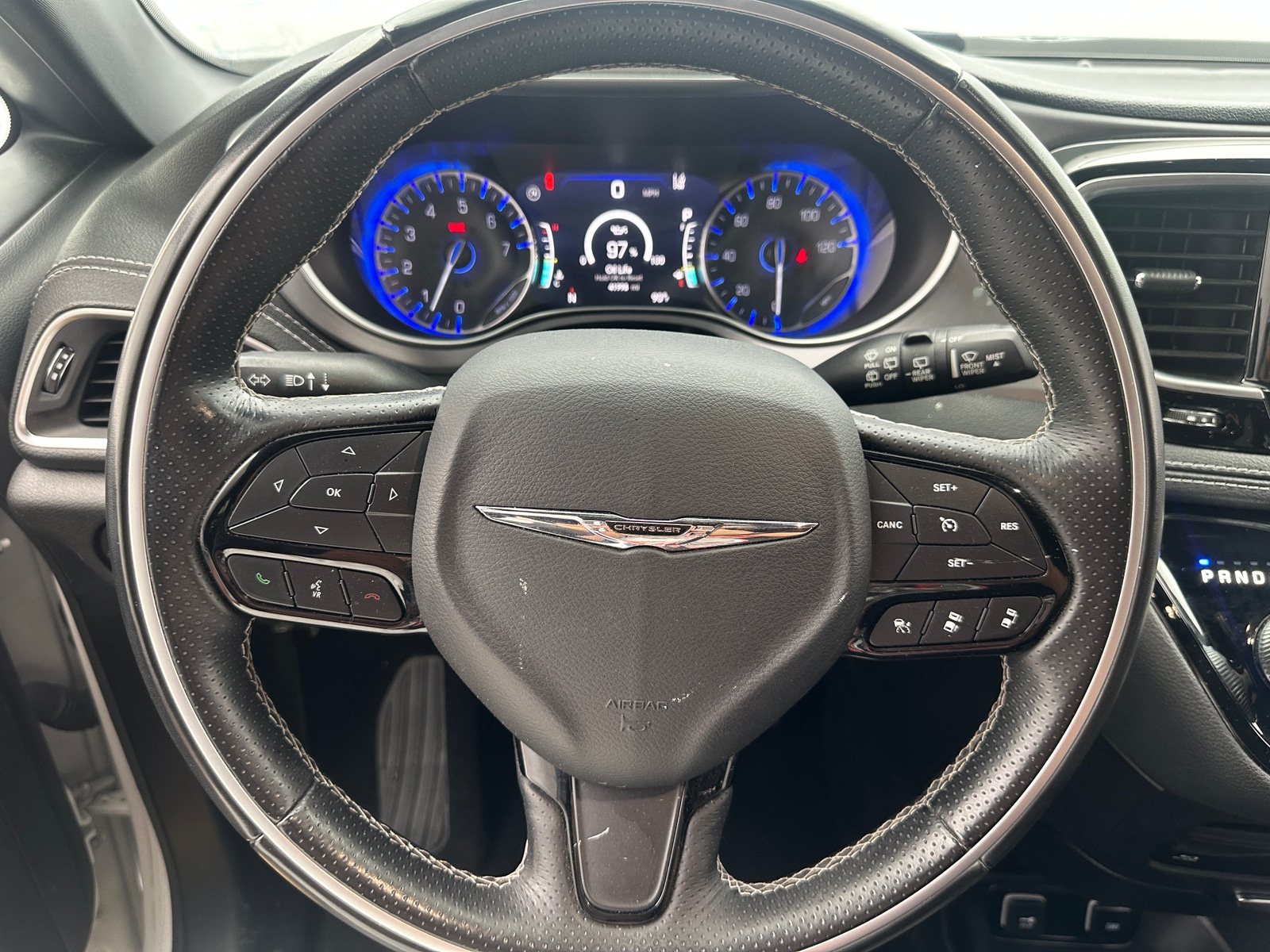 Thumbnail: 2018 Chrysler Pacifica - 4