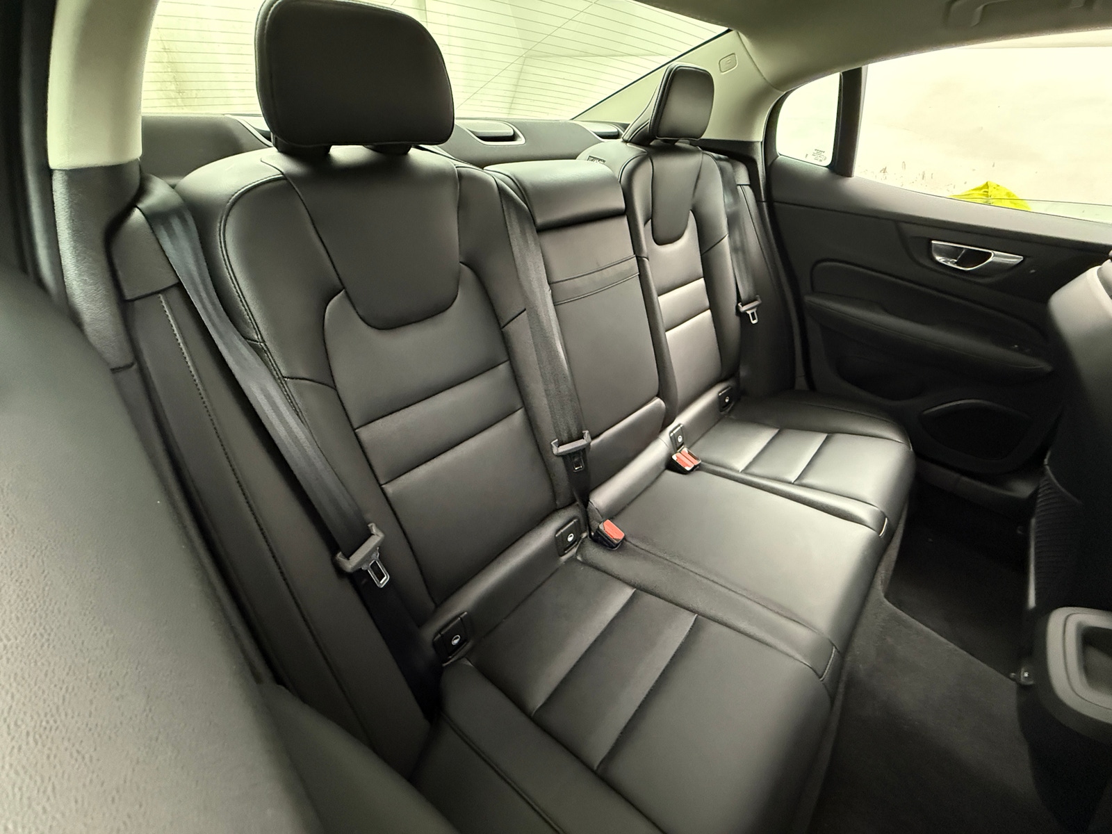 Thumbnail: 2025 Volvo S60 - 5