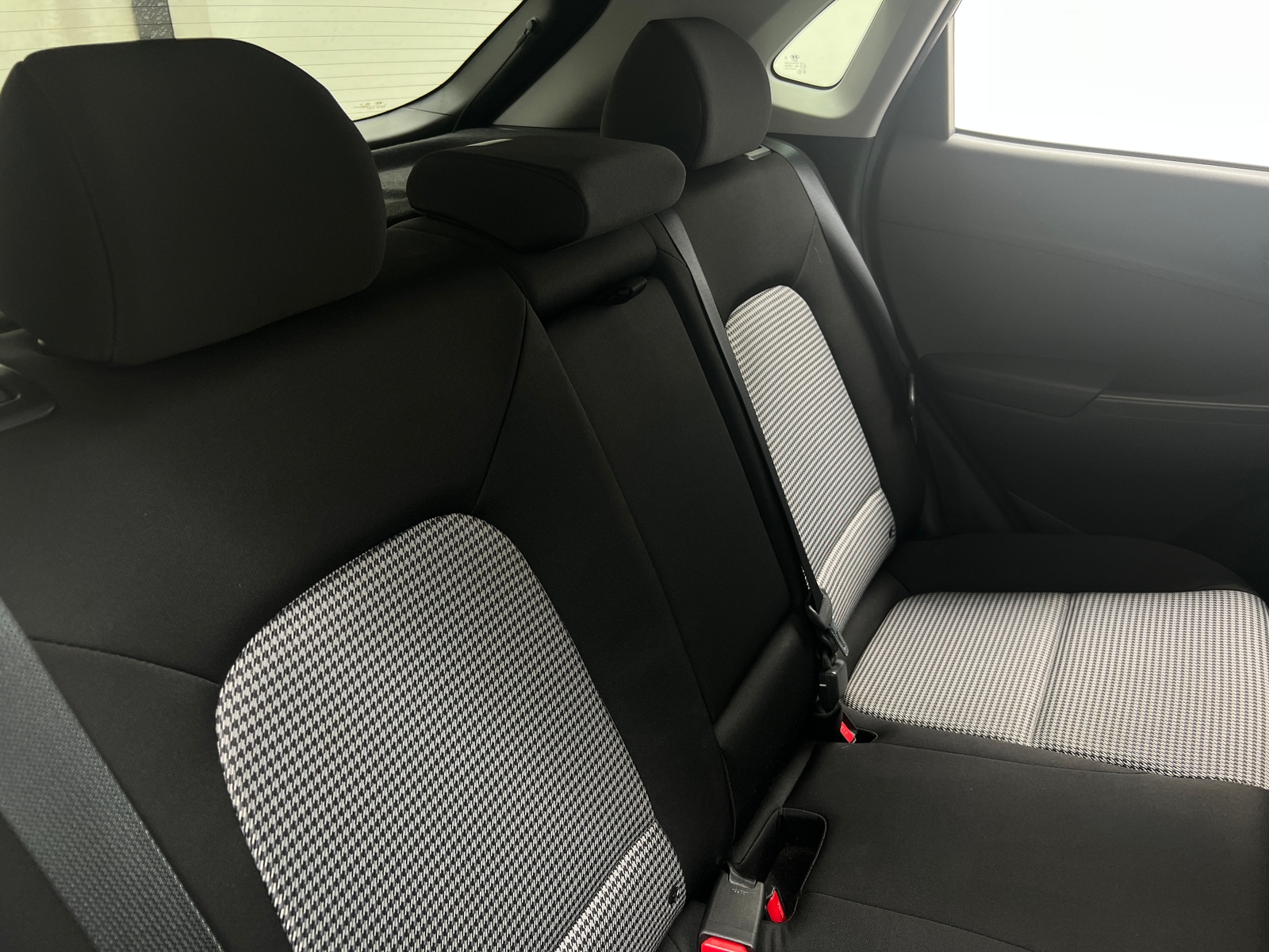 Thumbnail: 2020 Hyundai Kona - 6