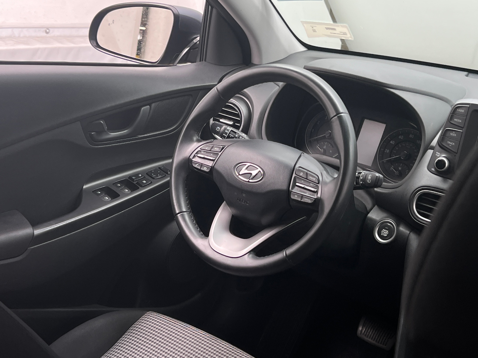 Thumbnail: 2020 Hyundai Kona - 5