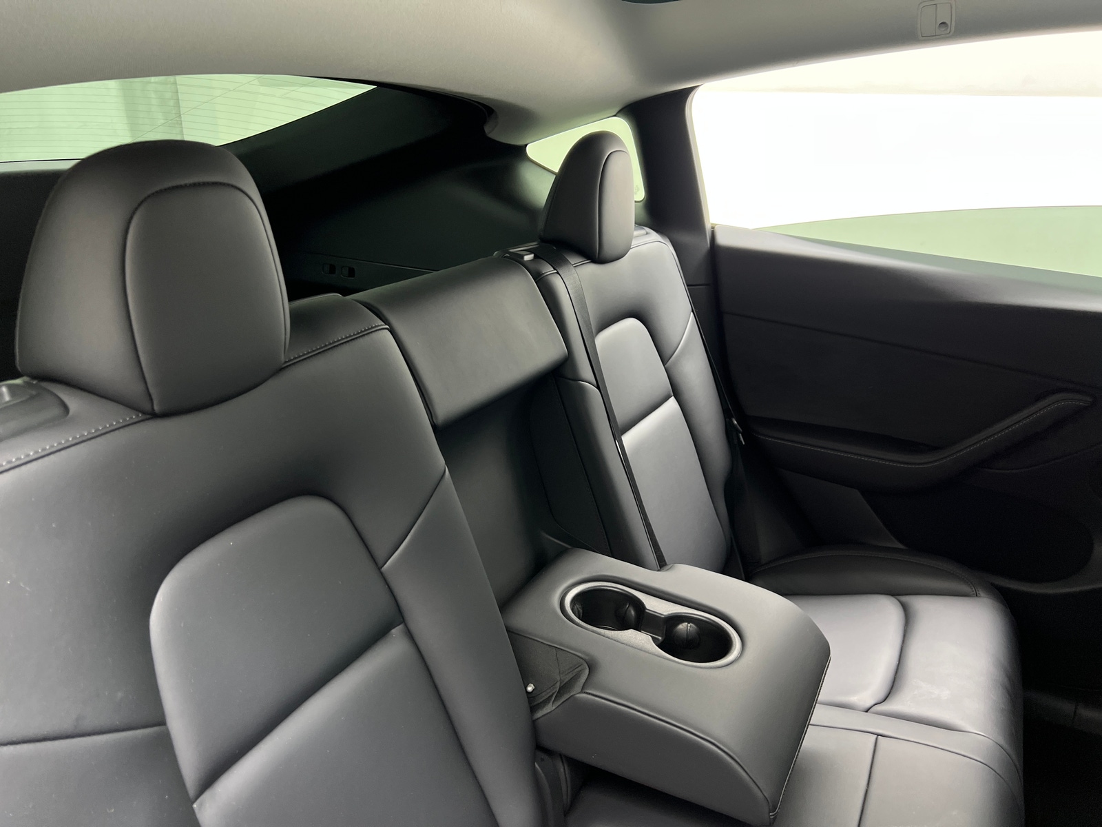 Thumbnail: 2022 Tesla Model Y - 4