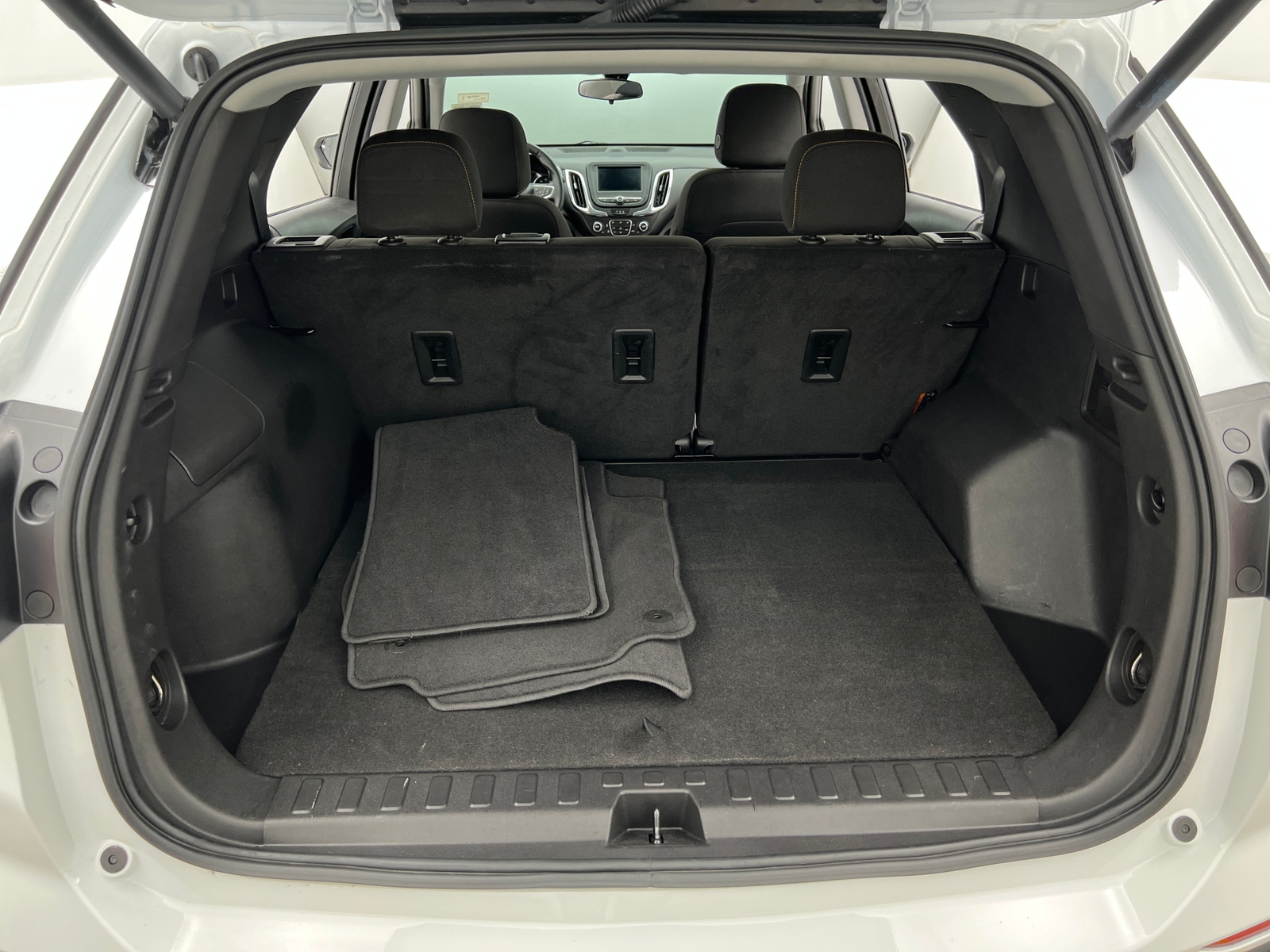 Thumbnail: 2023 Chevrolet Equinox - 7