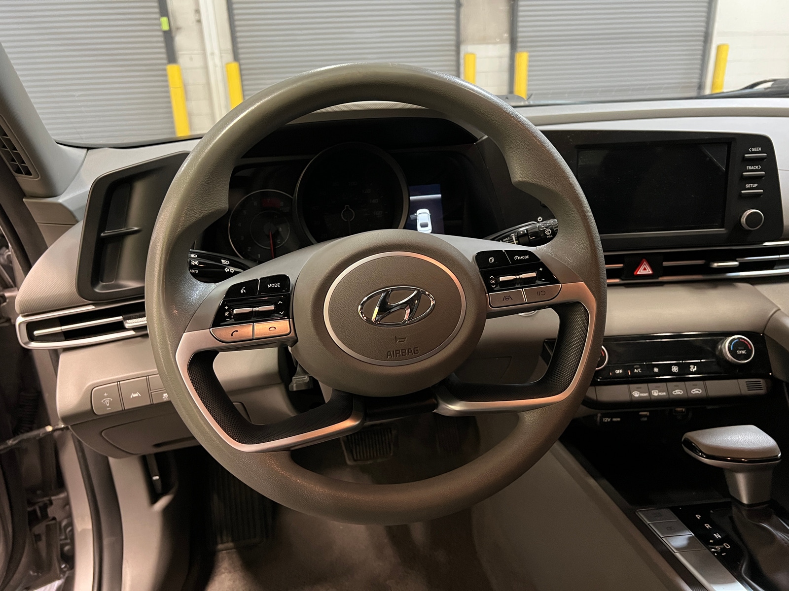 Thumbnail: 2023 Hyundai Elantra - 5
