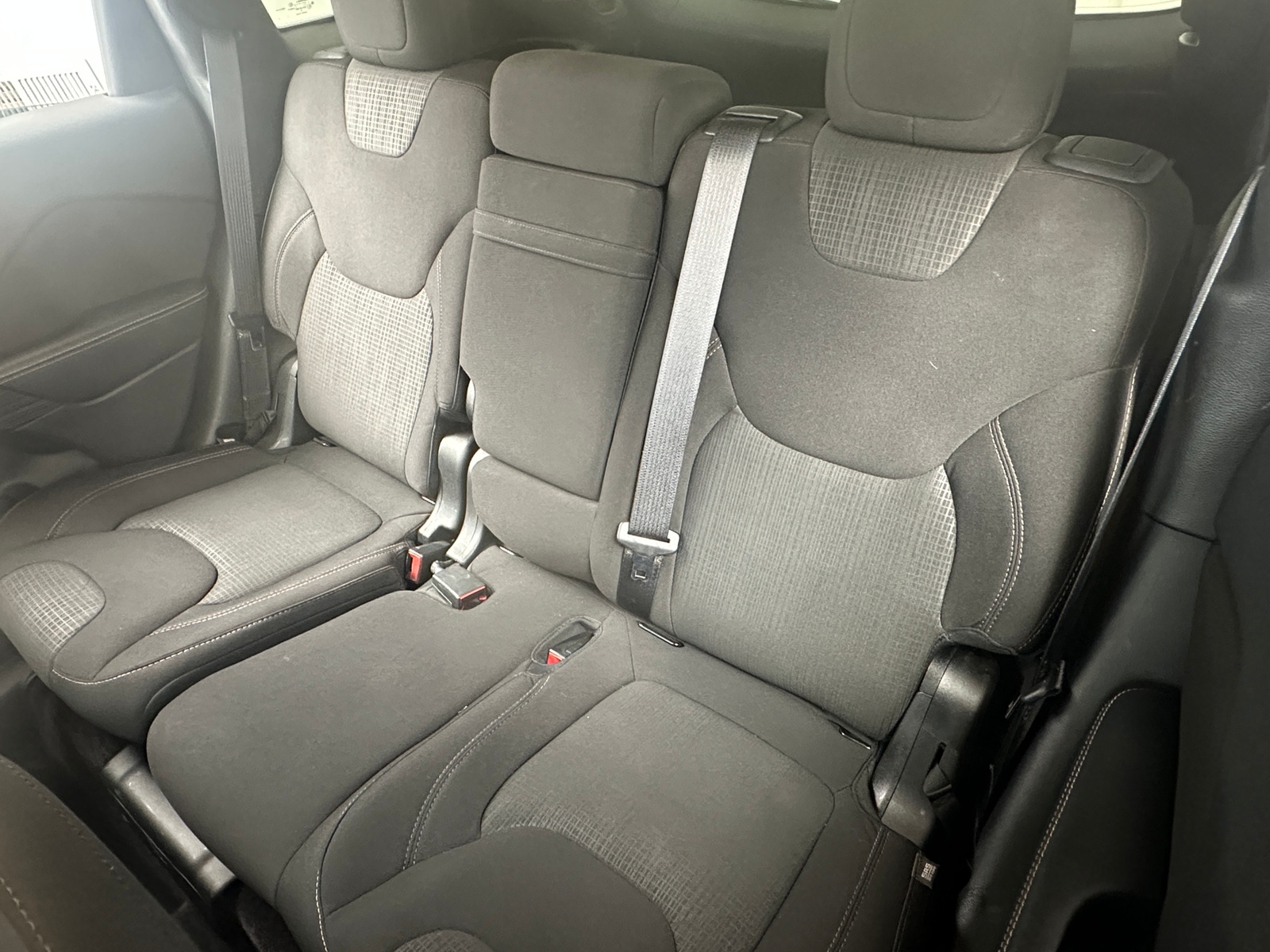 Thumbnail: 2016 Jeep Cherokee - 6