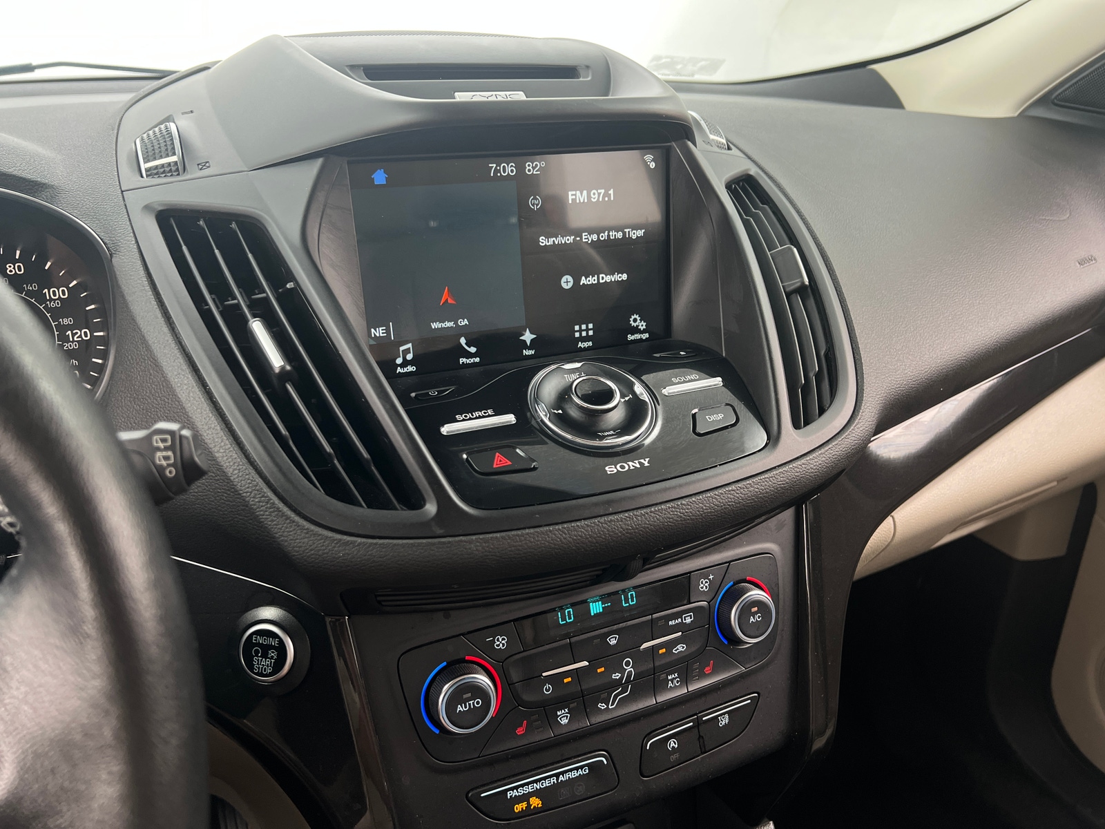 Thumbnail: 2017 Ford Escape - 3