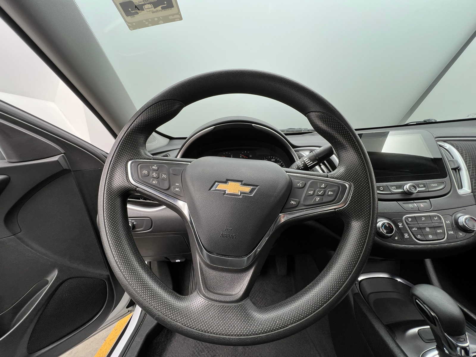 Thumbnail: 2023 Chevrolet Malibu - 5