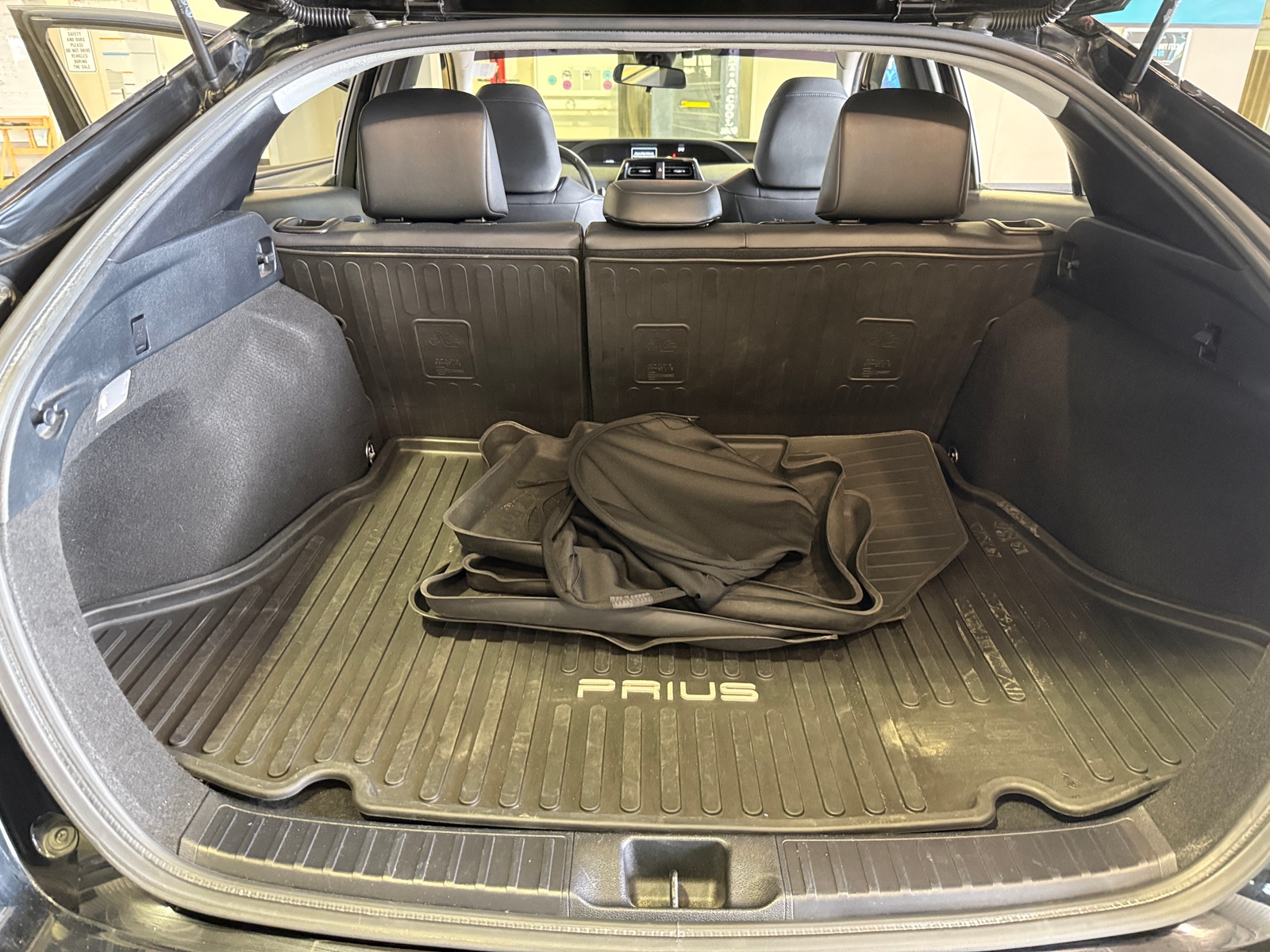 Thumbnail: 2016 Toyota Prius - 6