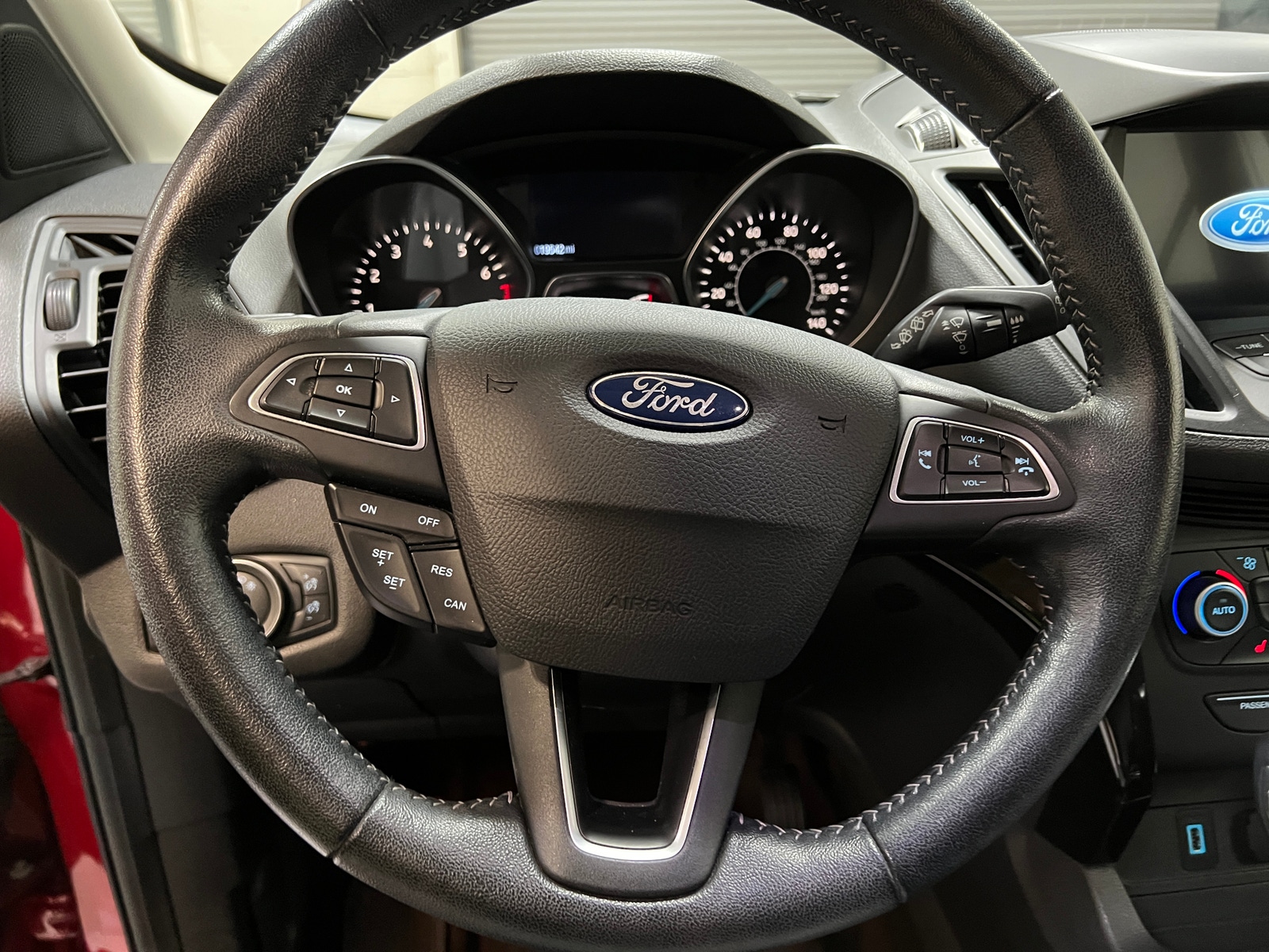 Thumbnail: 2019 Ford Escape - 5
