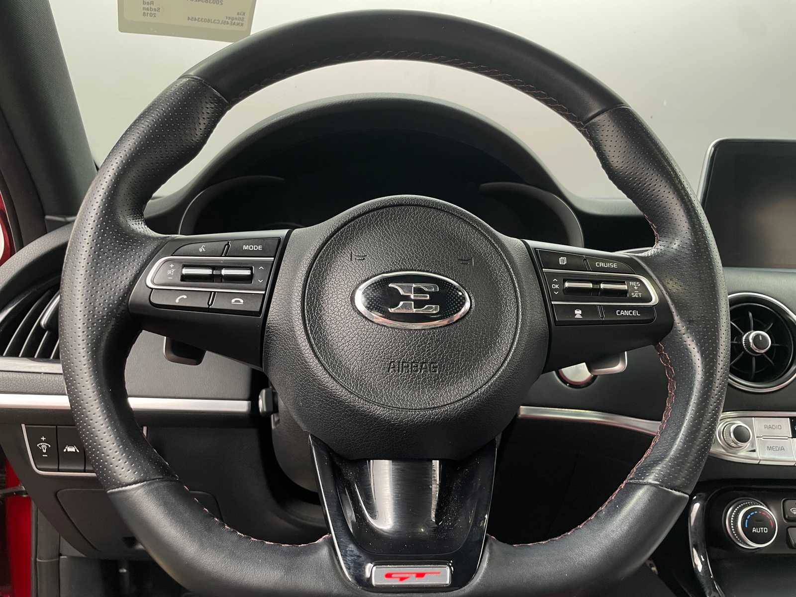 Thumbnail: 2018 Kia Stinger - 4