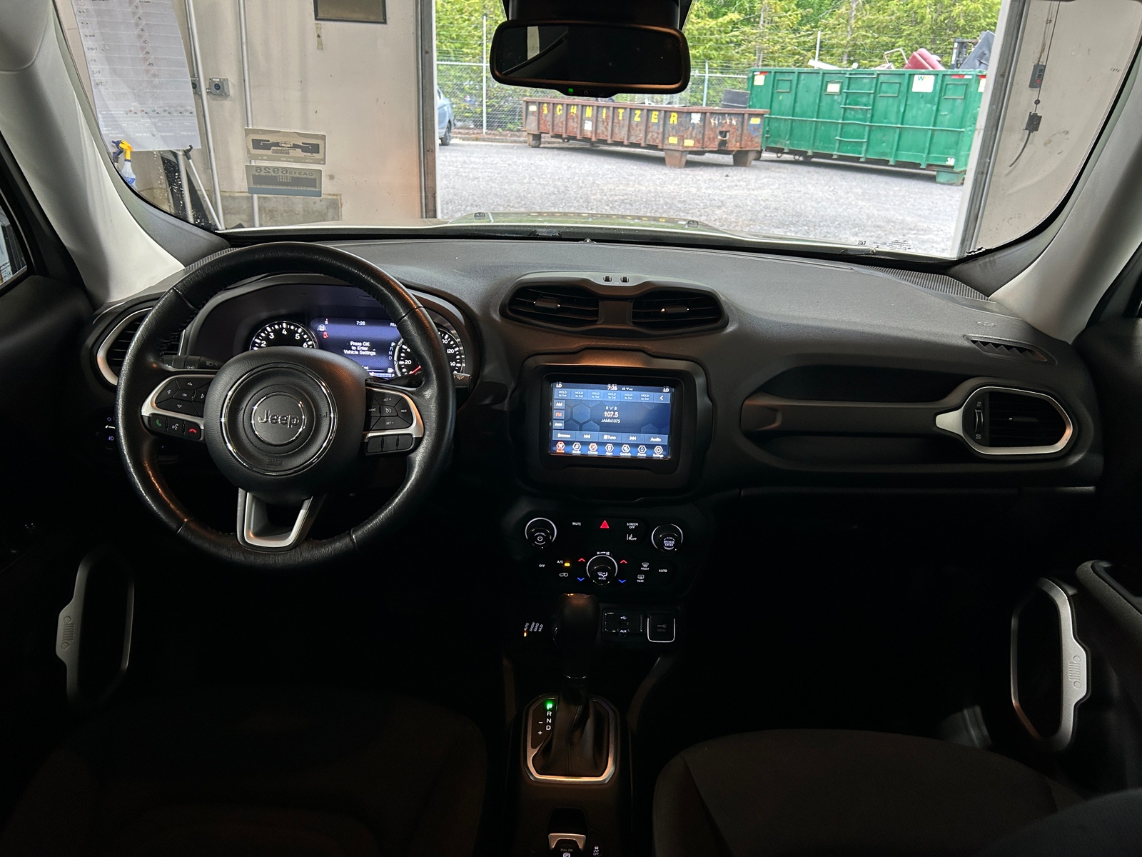 Thumbnail: 2021 Jeep Renegade - 3
