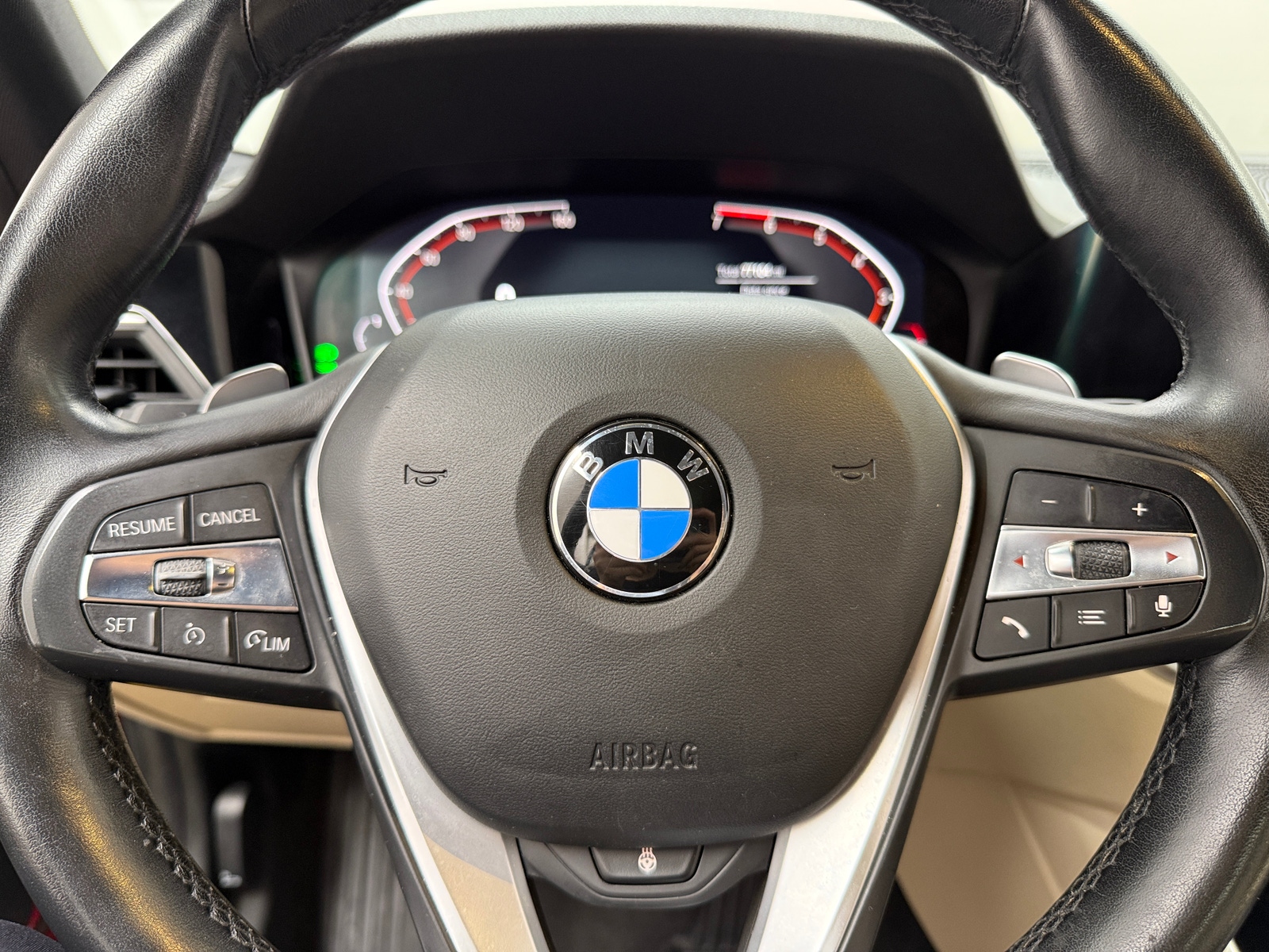 Thumbnail: 2019 BMW 3 Series - 4