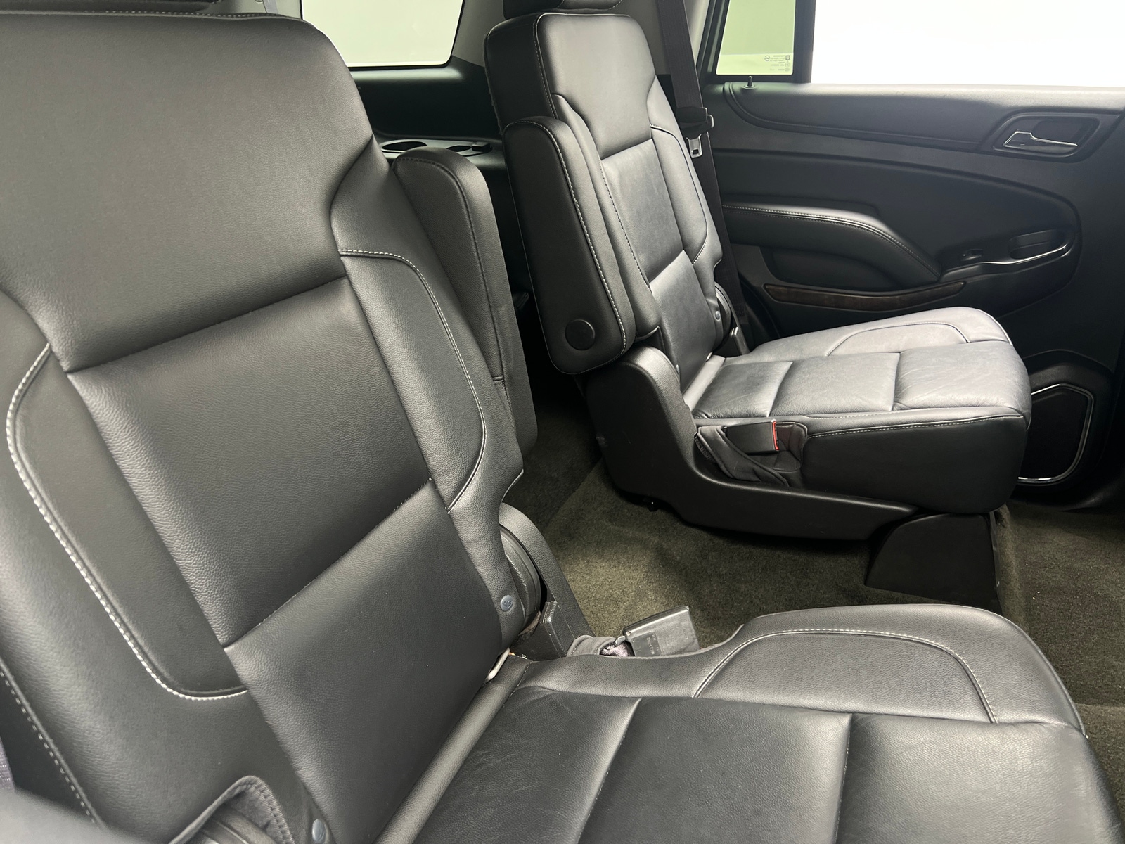 Thumbnail: 2017 Chevrolet Tahoe - 5