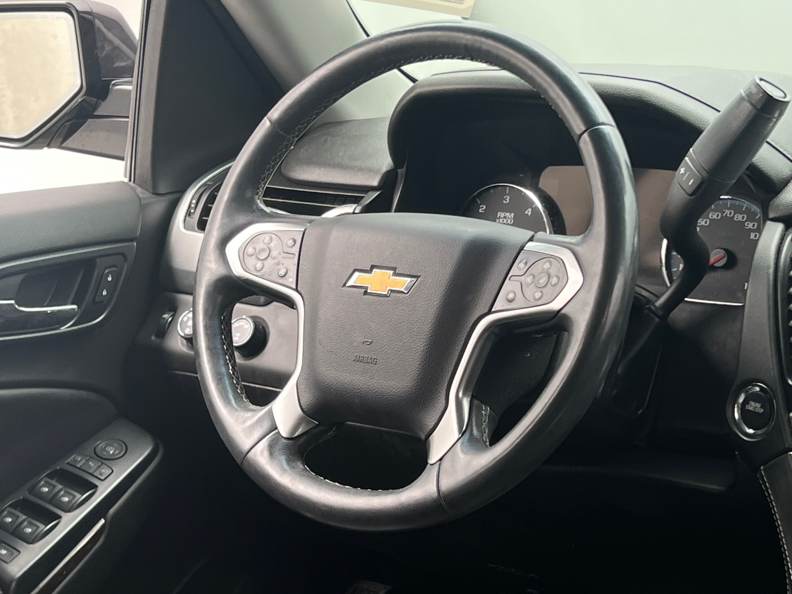 Thumbnail: 2017 Chevrolet Tahoe - 4
