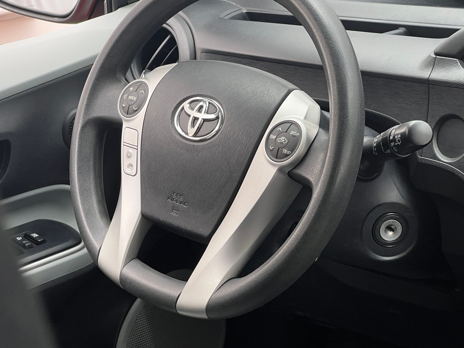 Thumbnail: 2014 Toyota Prius c - 5