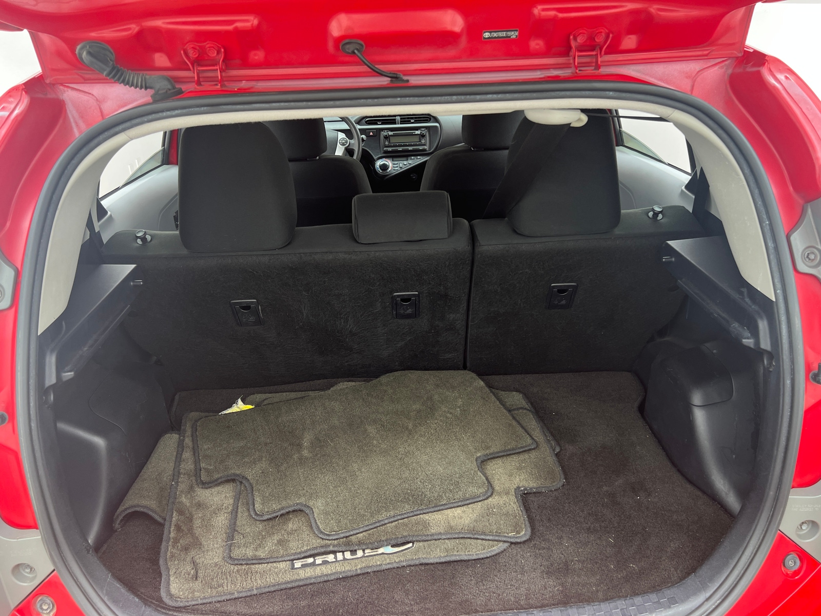 Thumbnail: 2014 Toyota Prius c - 7