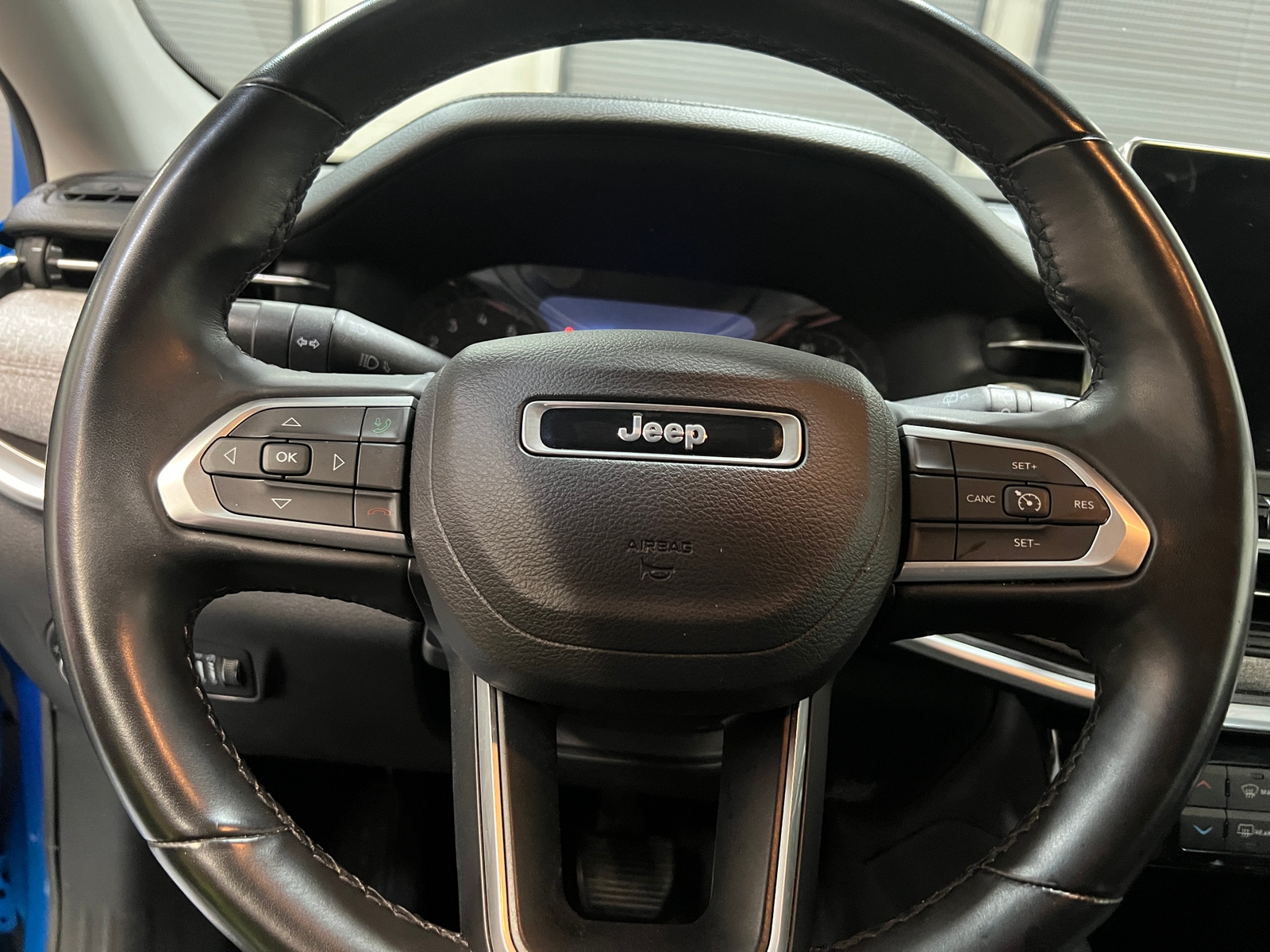 Thumbnail: 2022 Jeep Compass - 4