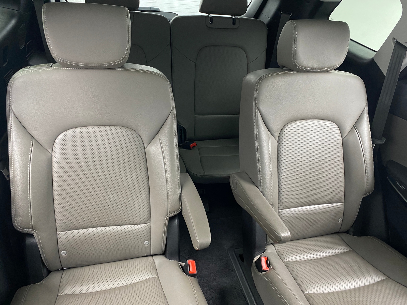 Thumbnail: 2018 Hyundai Santa Fe - 5