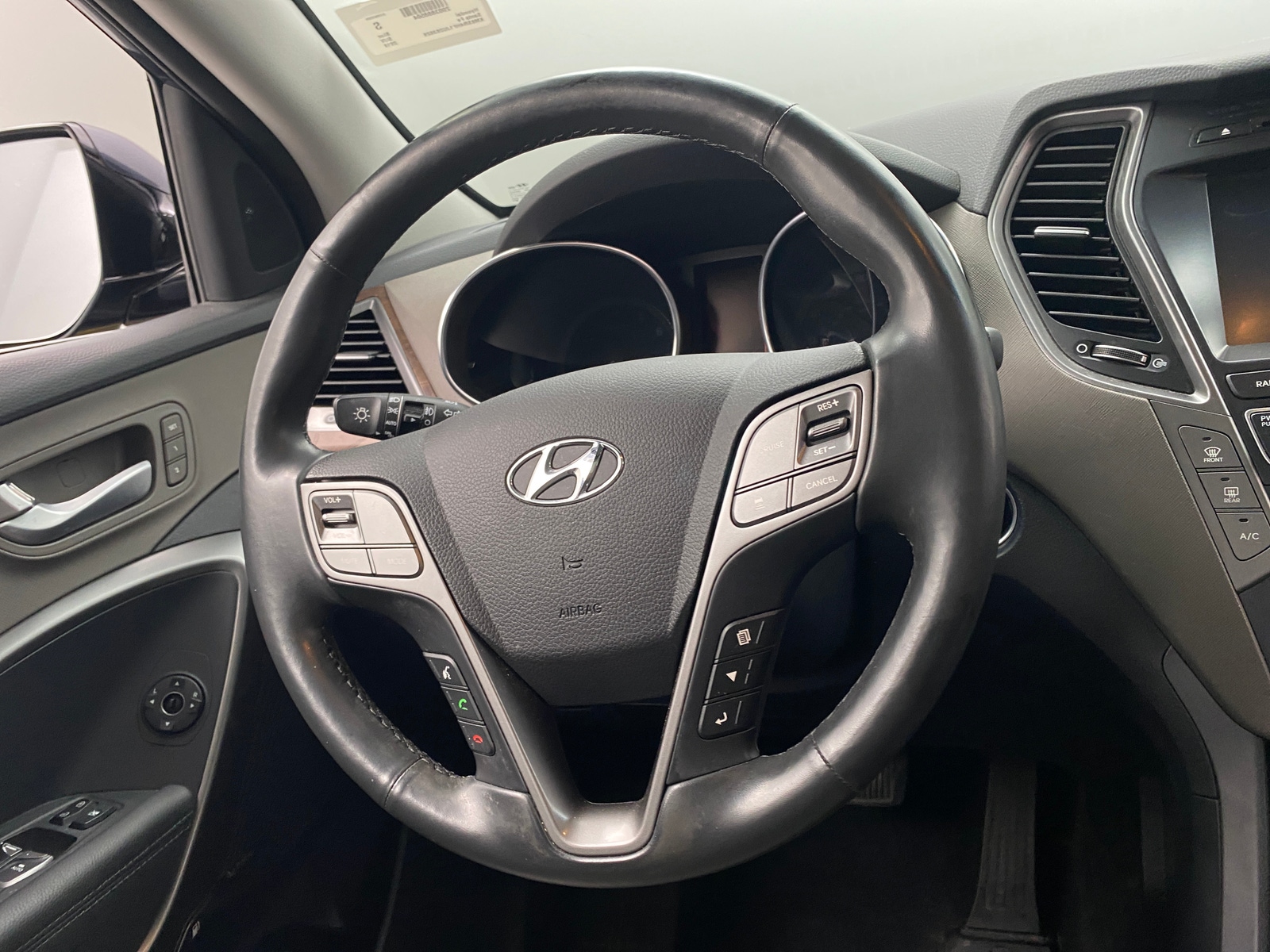 Thumbnail: 2018 Hyundai Santa Fe - 4